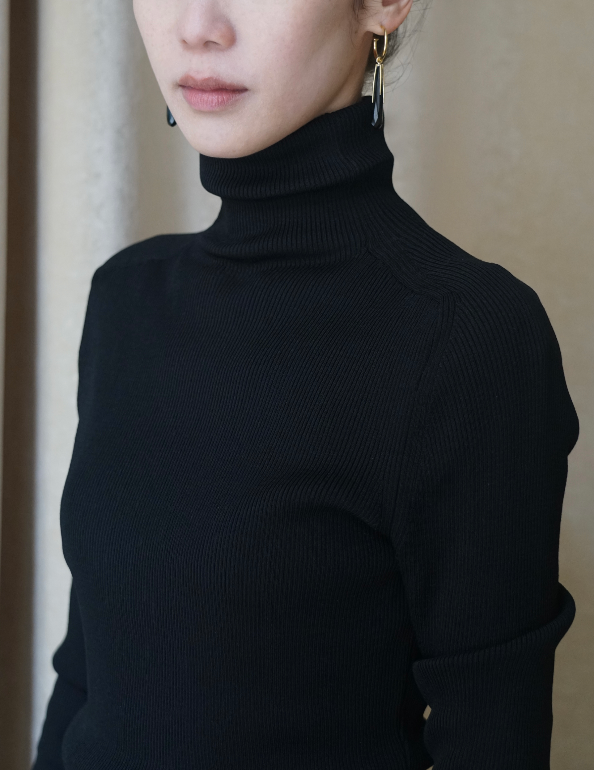 Haut en tricot côtelé à col montant