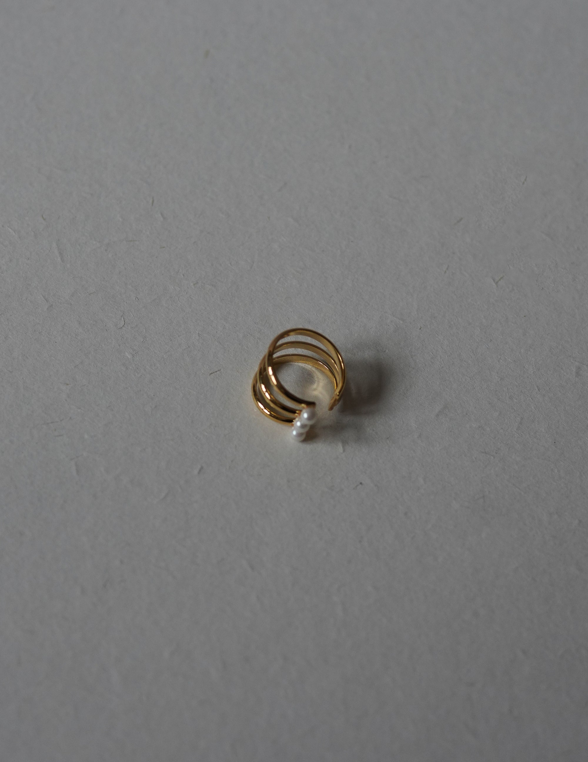 mature.03 earcuff