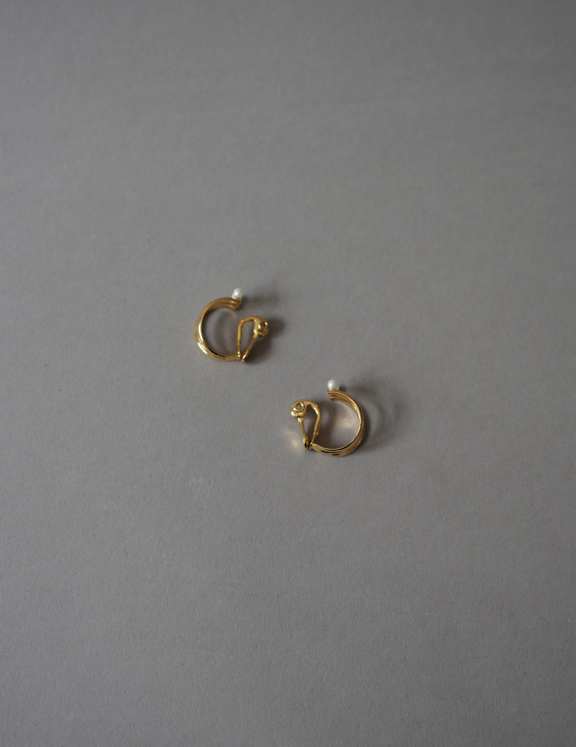 mature.02 ear clips