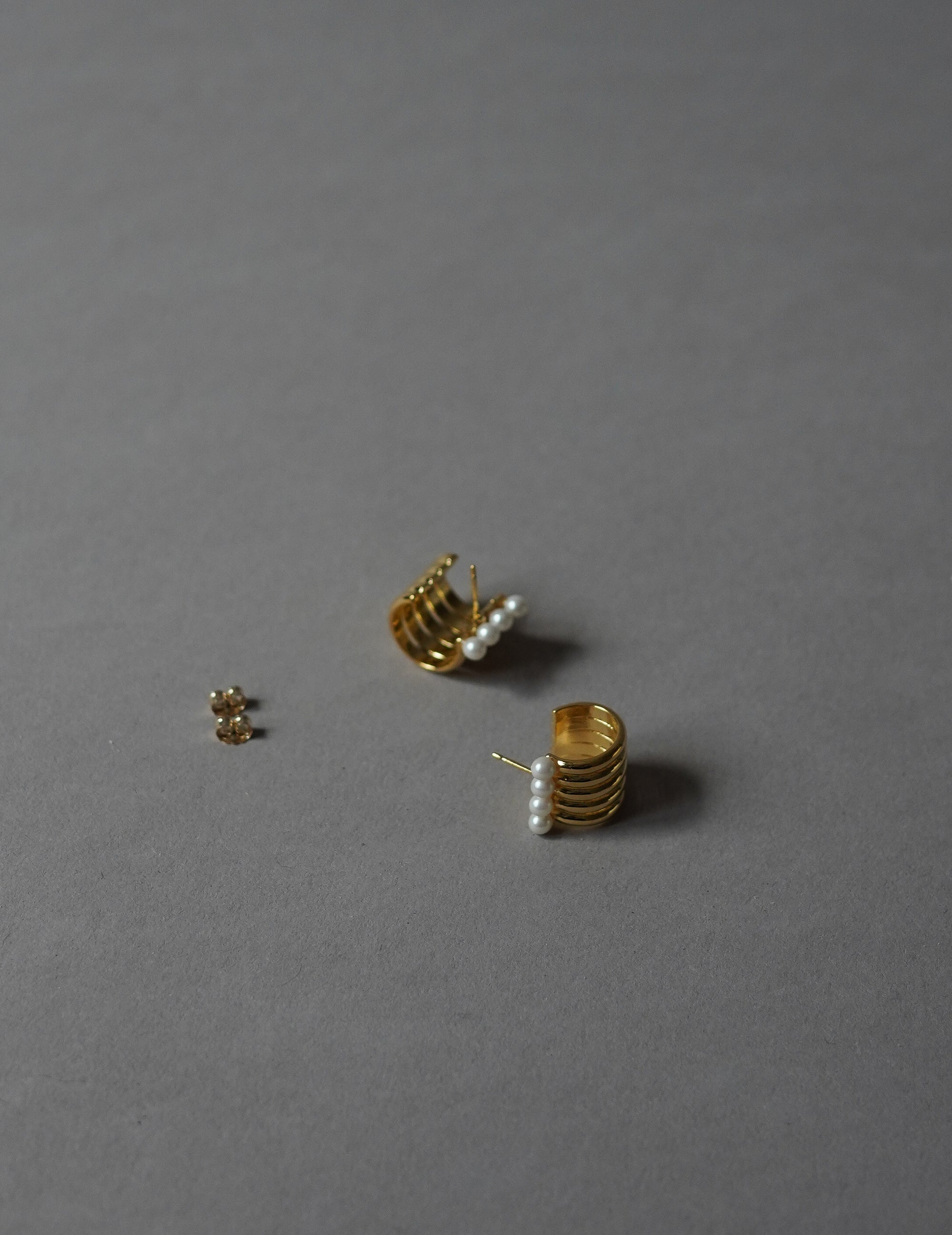 mature.01 earrings