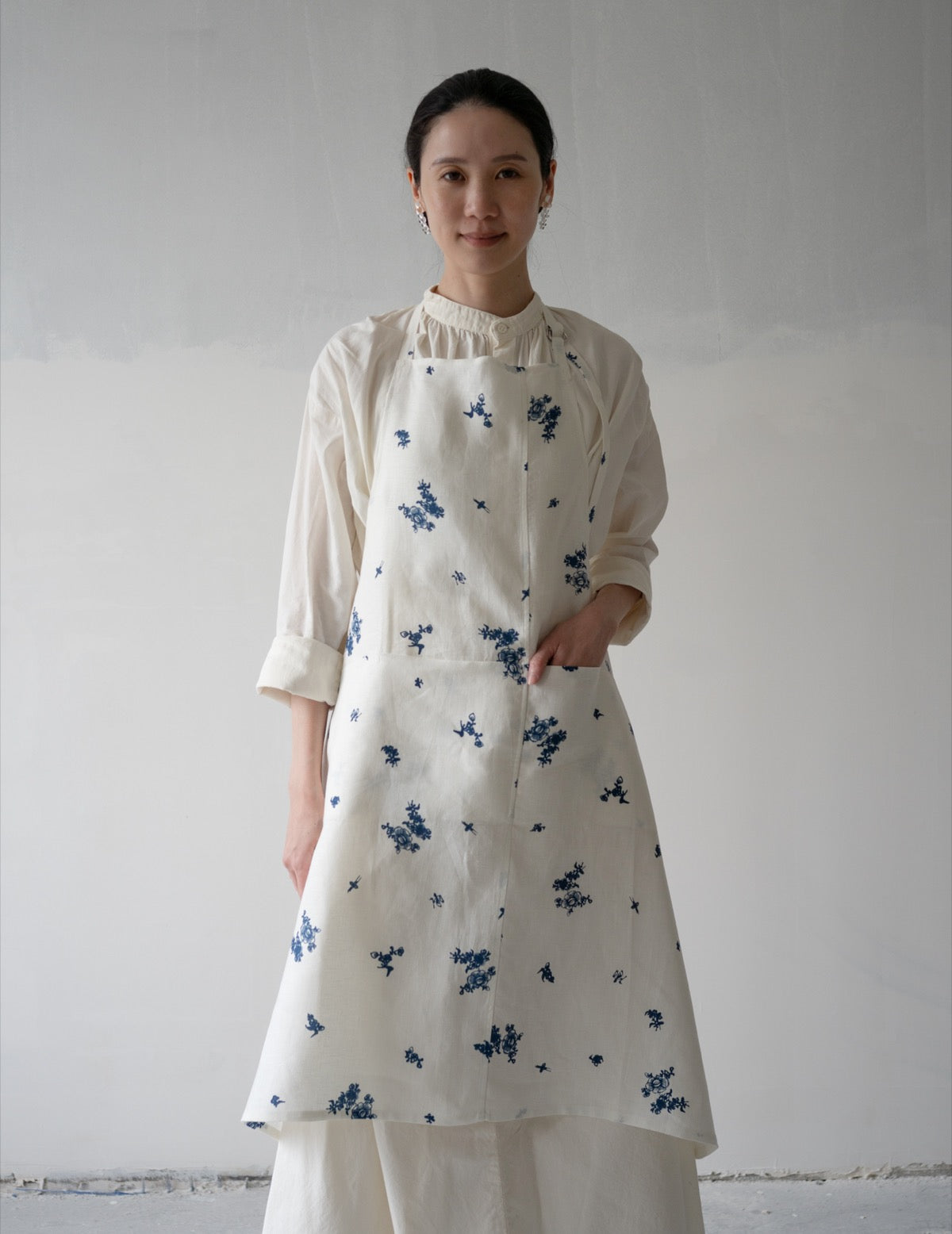 Quitan | Indigo Print Linen Apron・Indigo Print