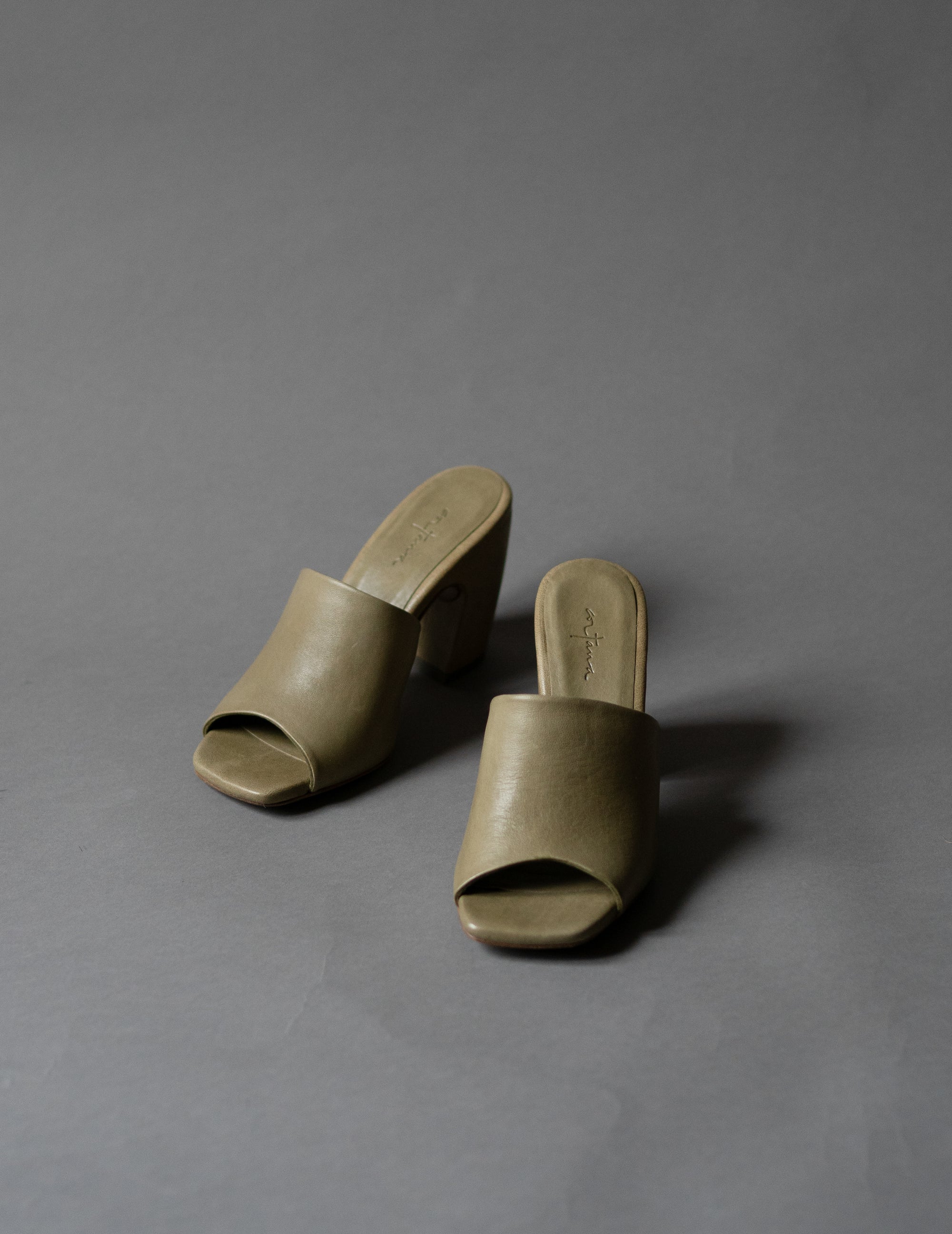 Janis Mules・Green