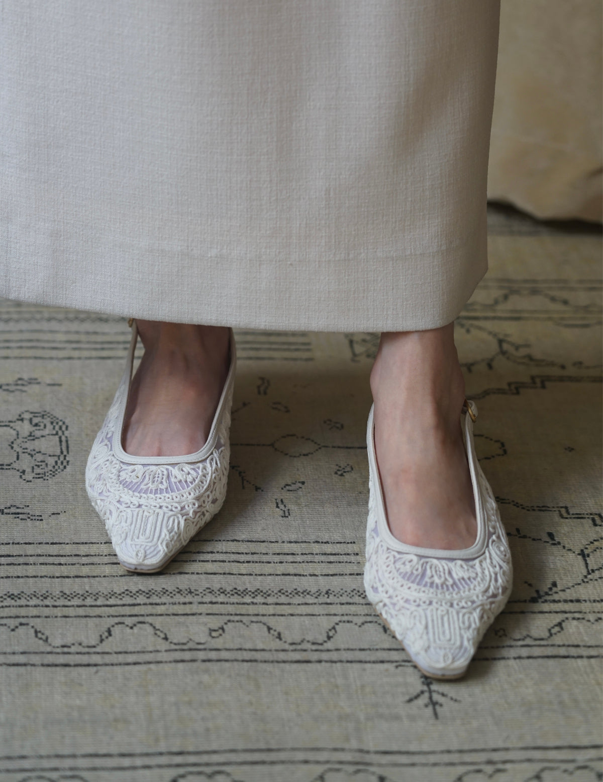 Mame Kurogouchi | Cording Embroidery Sling Back Heels.White