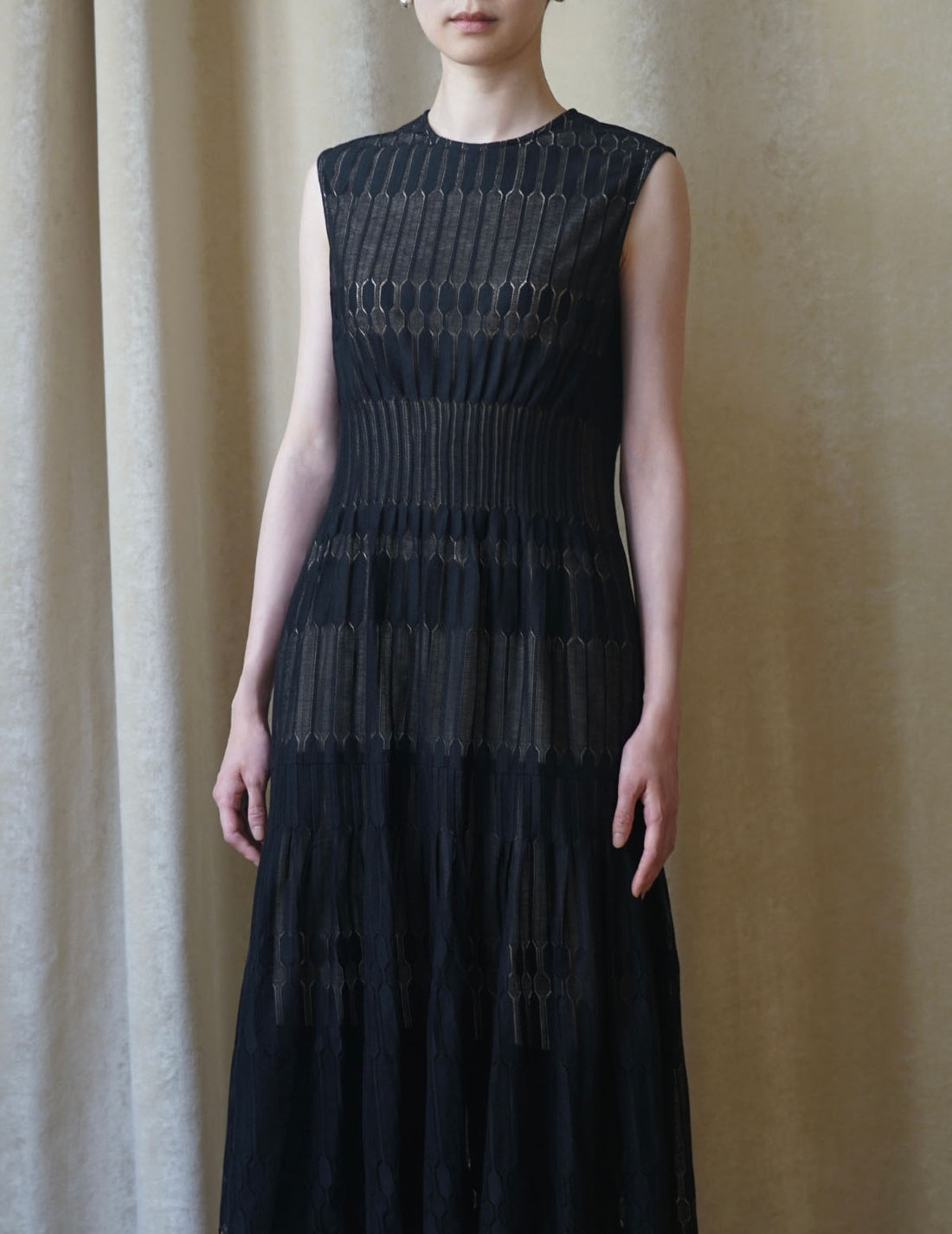 Sun Yu Hong | GEOMETRIC LACE DRESS・Black