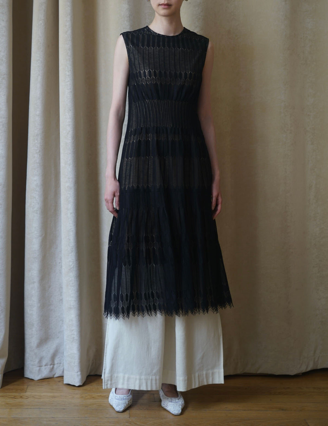 Sun Yu Hong | GEOMETRIC LACE DRESS・Black