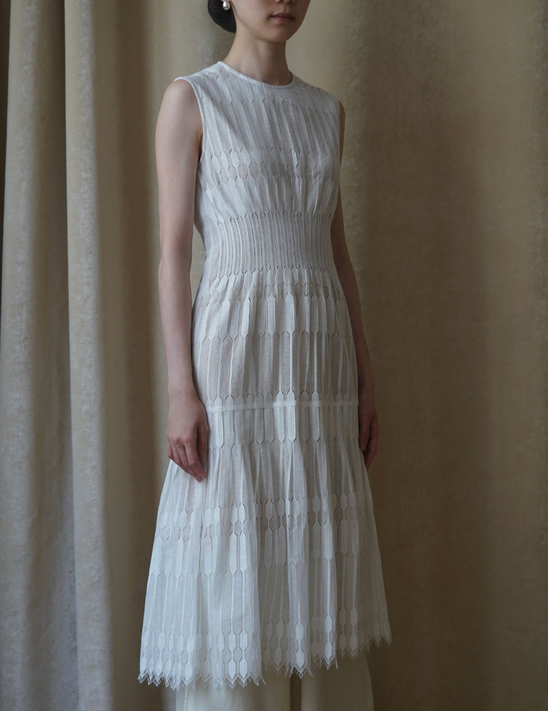 Pre-order｜Geometric Lace Dress・White