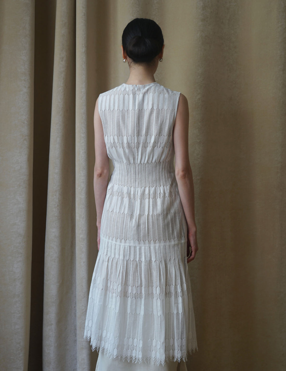 Pre-order｜Geometric Lace Dress・White