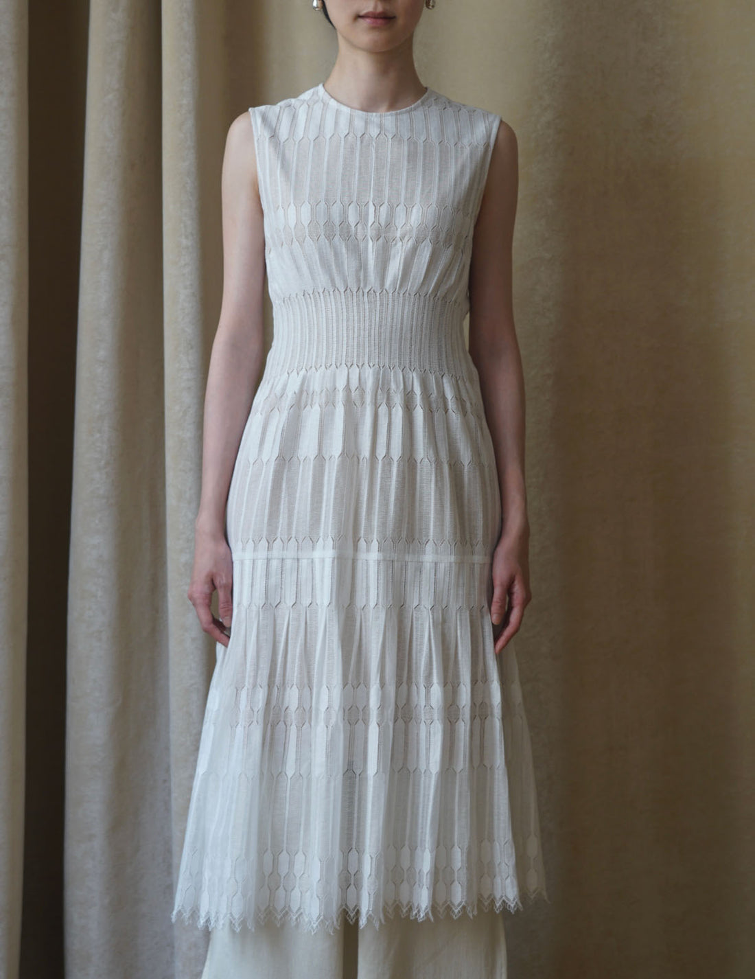 Pre-order｜Geometric Lace Dress・White