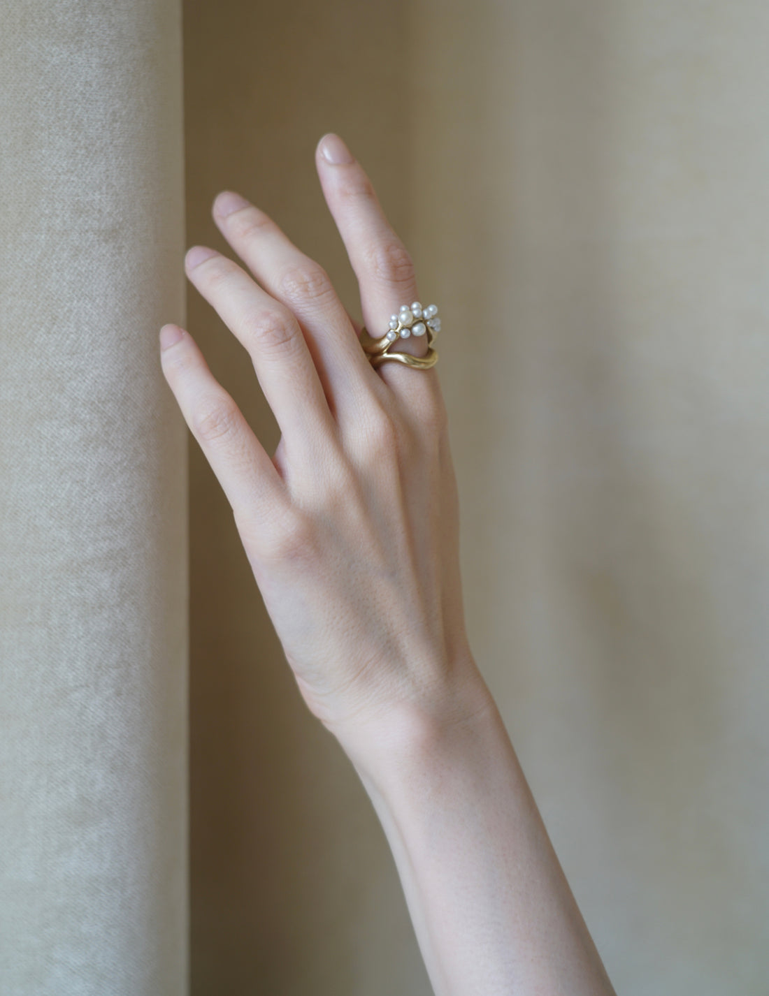 BEATRIZ PALACIOS | Double Wave Cluster Ring - Gold