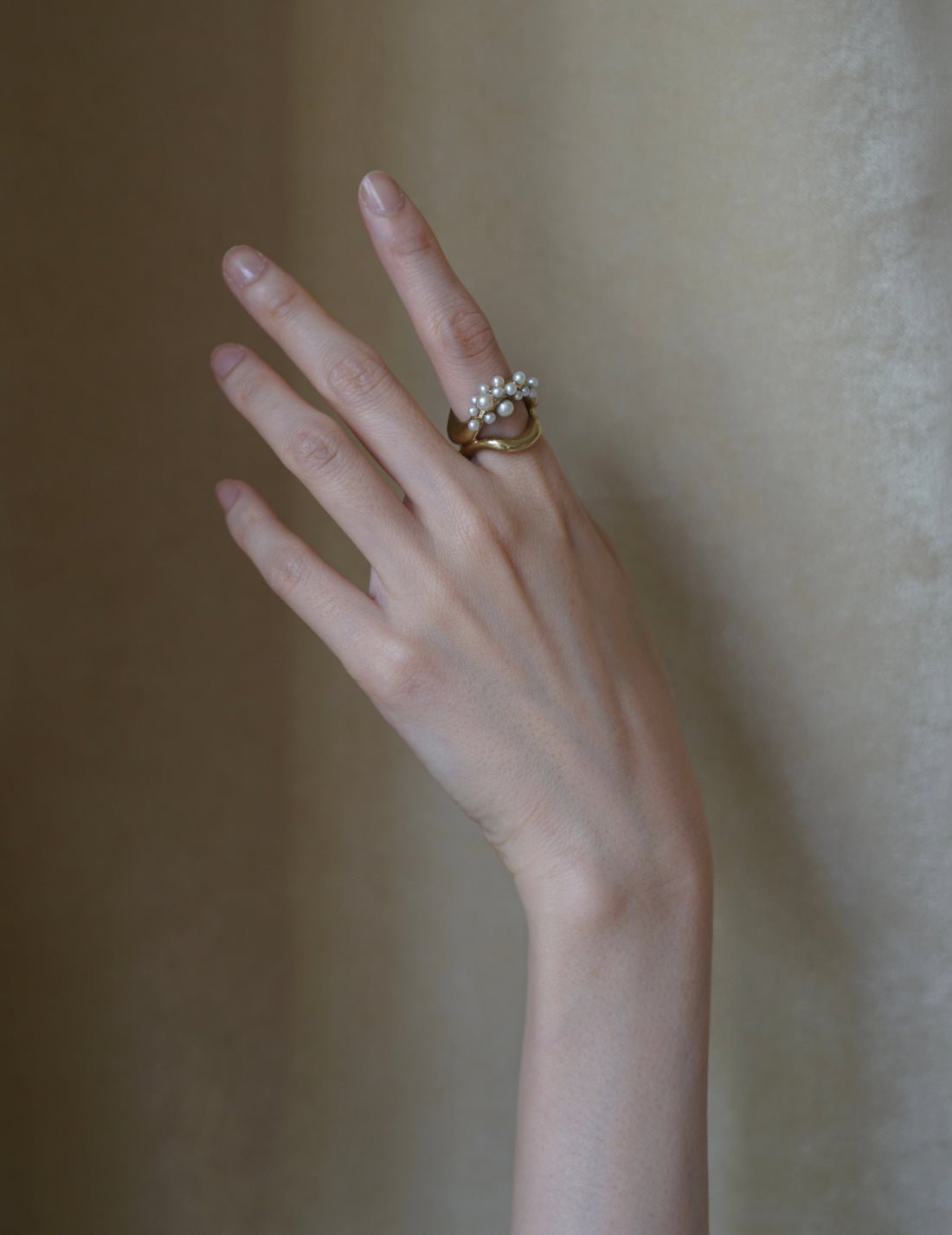 BEATRIZ PALACIOS | Double Wave Cluster Ring - Gold