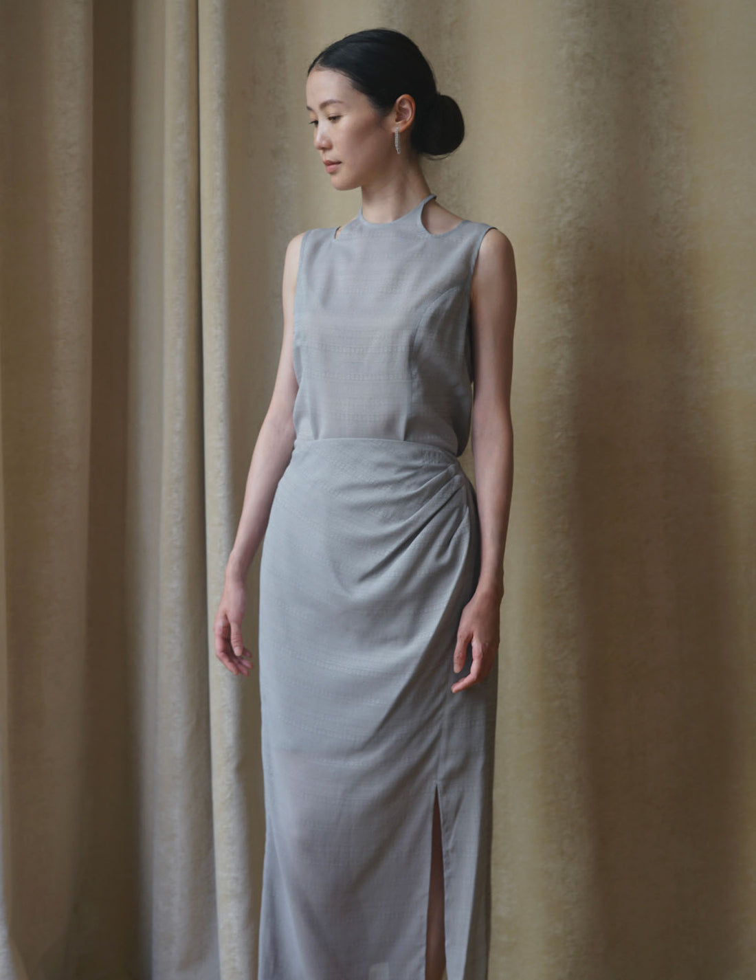 Jupe drapée en jacquard à motif floral « Mishima Karatsu »・Gris 