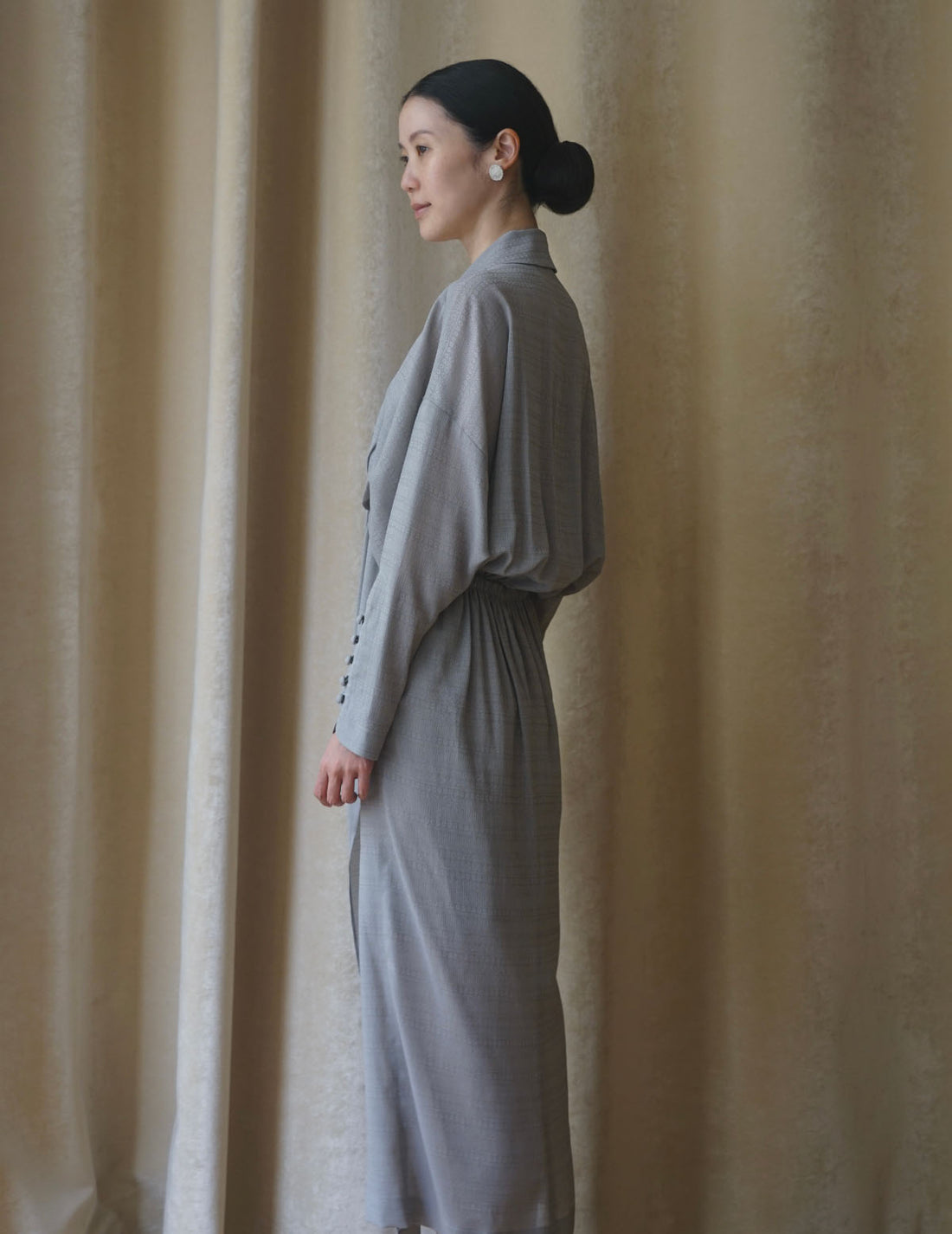 MAME KUROGOUCHI | "Mishima Karatsu" Floral Pattern Jacquard Draped Dress．grey