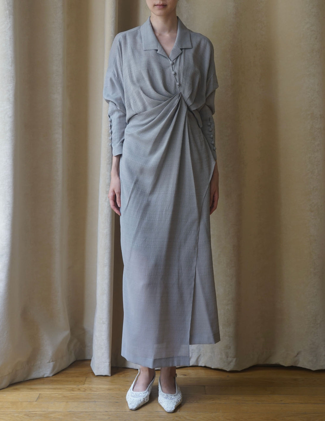 MAME KUROGOUCHI | "Mishima Karatsu" Floral Pattern Jacquard Draped Dress．grey