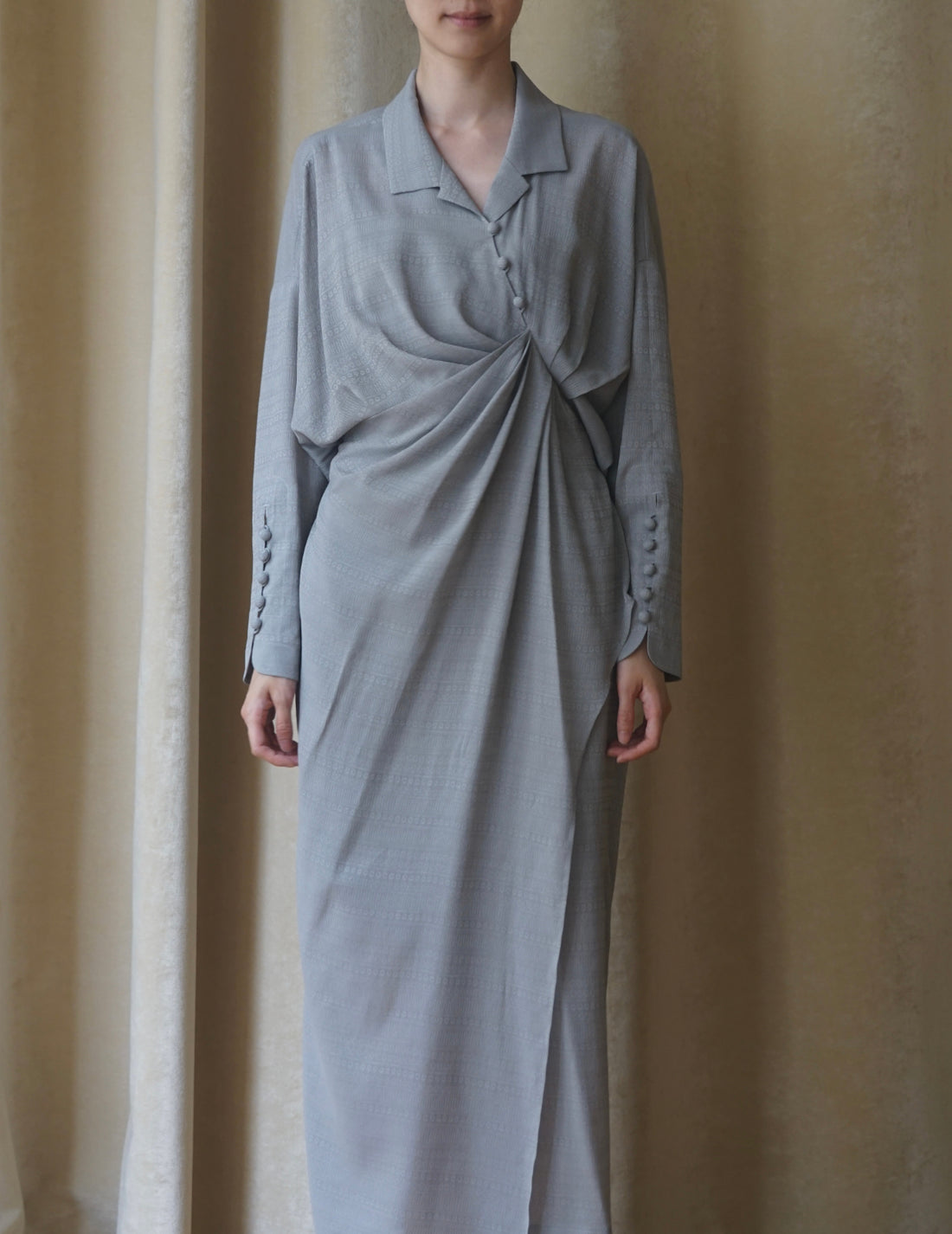 MAME KUROGOUCHI | "Mishima Karatsu" Floral Pattern Jacquard Draped Dress．grey