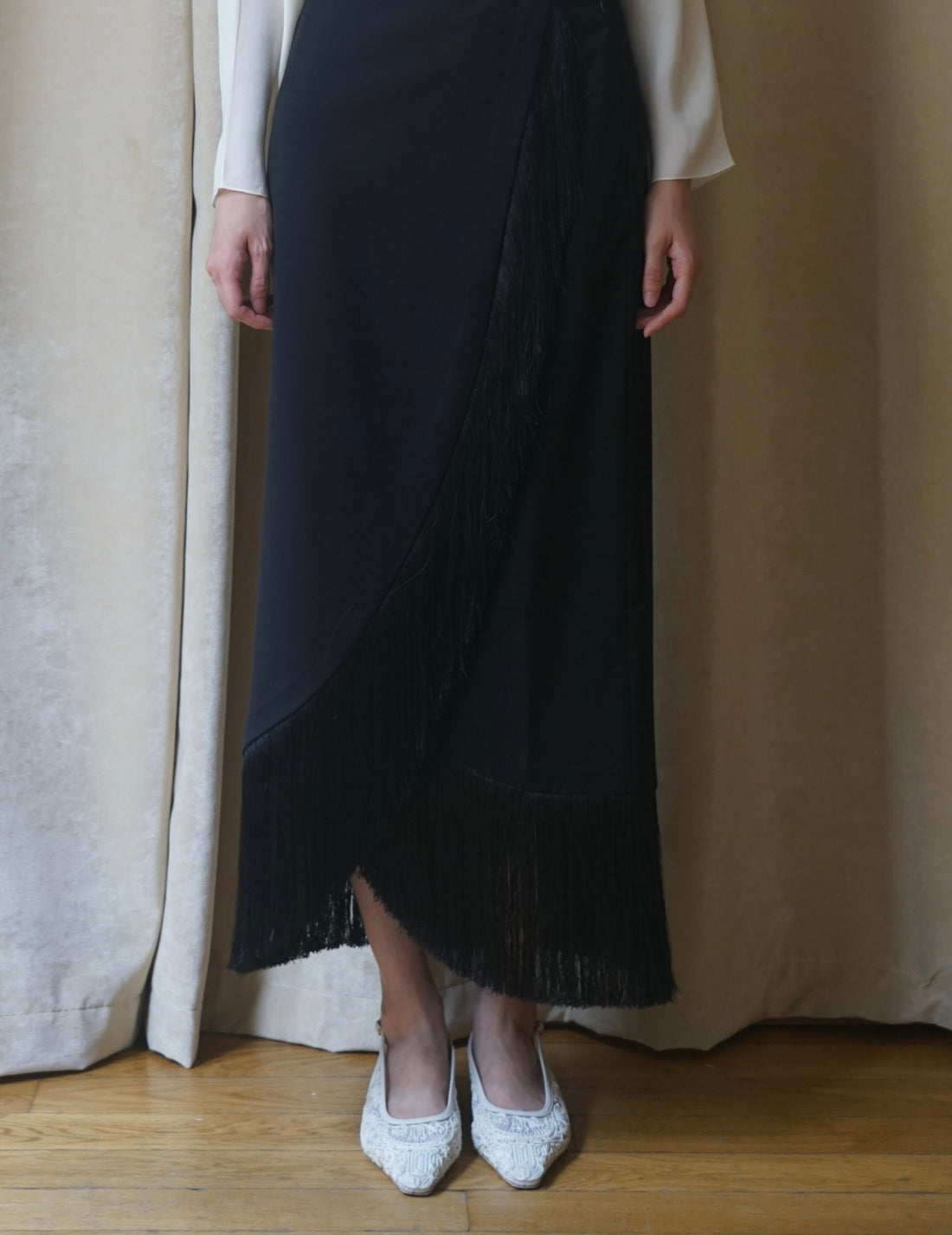 DELEGAN | Milk Skirt “BAKHROMA” - All black