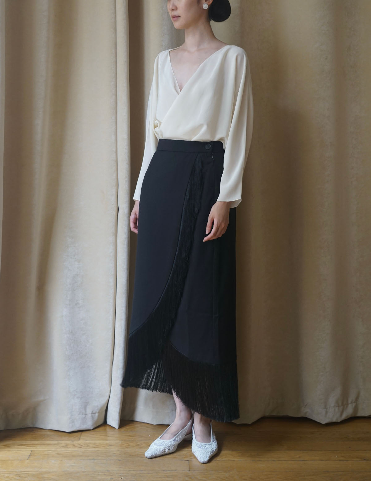 DELEGAN | Milk Skirt “BAKHROMA” - All black