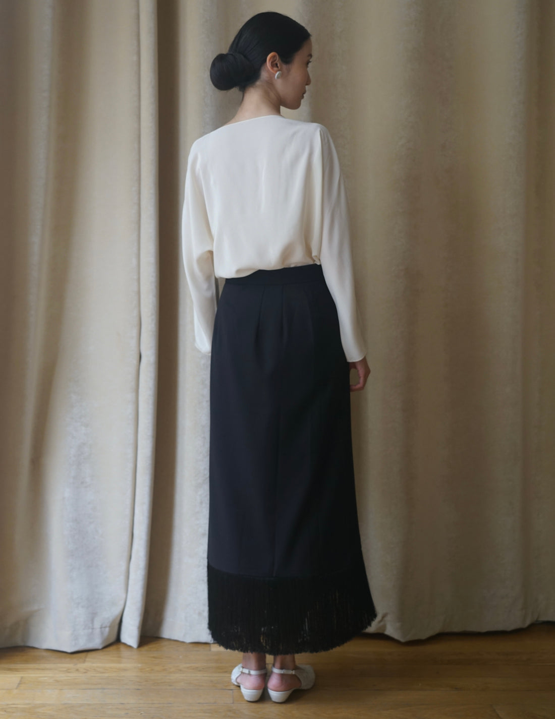 DELEGAN | Milk Skirt “BAKHROMA” - All black