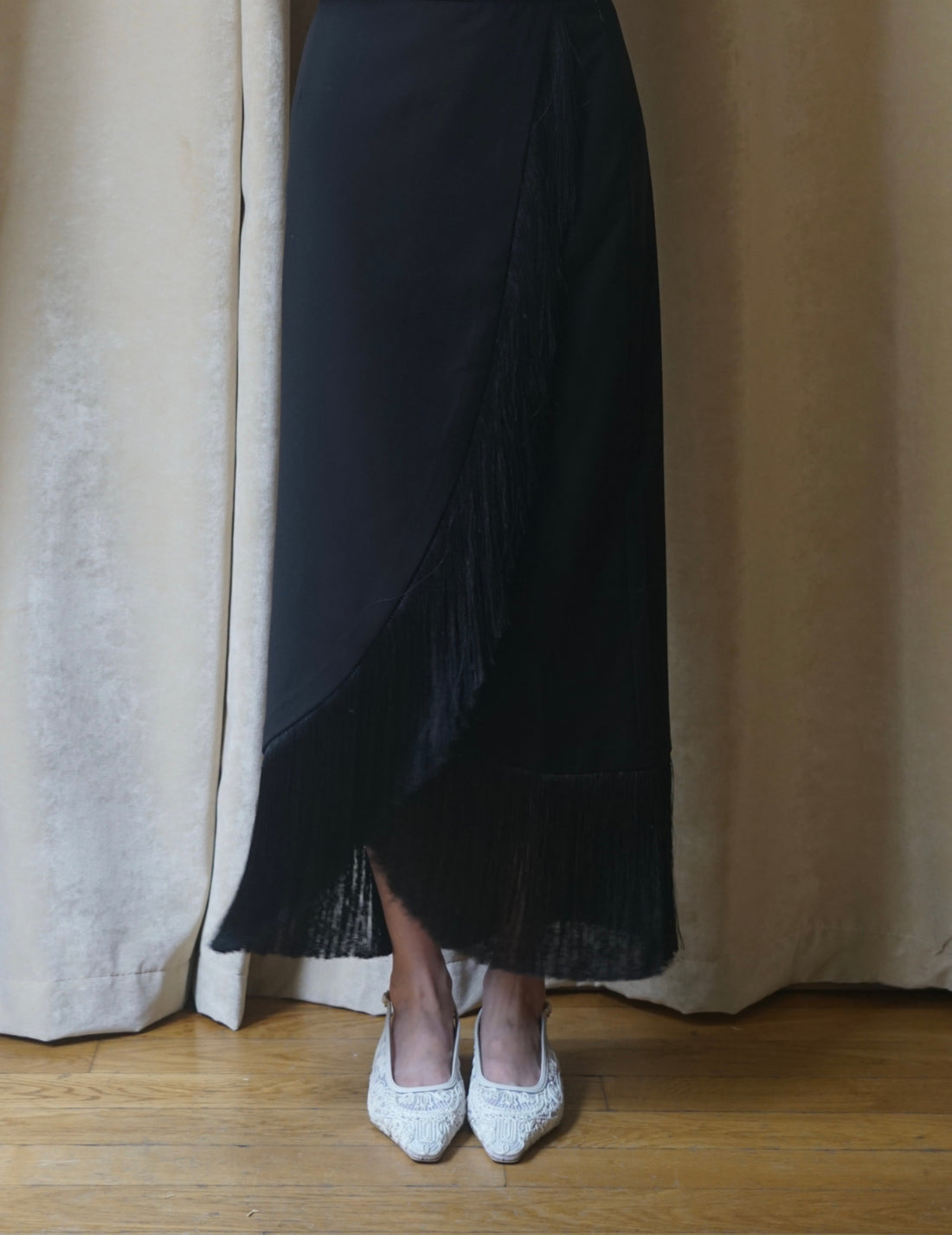 DELEGAN | Milk Skirt “BAKHROMA” - All black