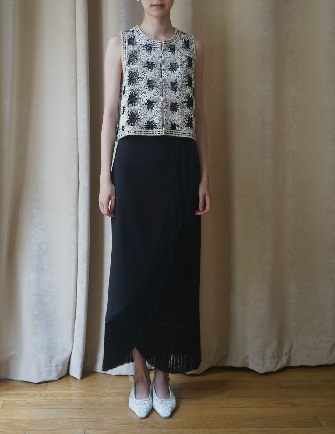 DELEGAN | Milk Skirt “BAKHROMA” - All black