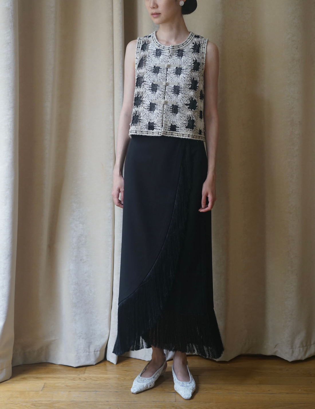DELEGAN | Milk Skirt “BAKHROMA” - All black
