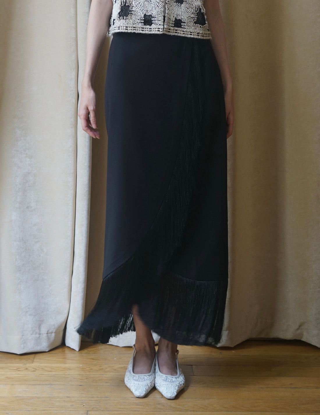 DELEGAN | Milk Skirt “BAKHROMA” - All black