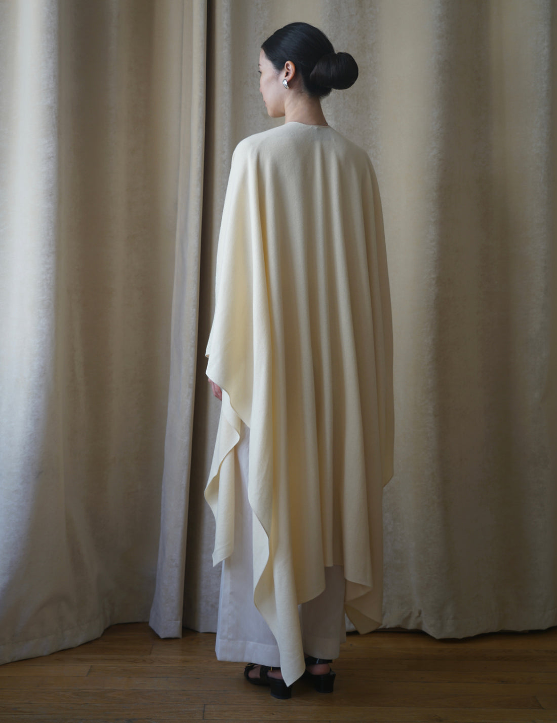 CORTANA | JACKIE PONCHO・IVORY