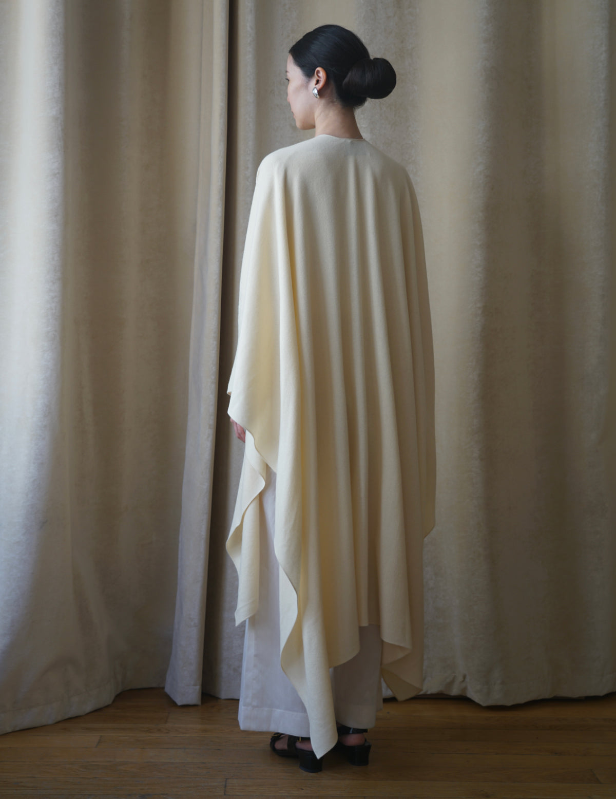 CORTANA | JACKIE PONCHO・IVORY