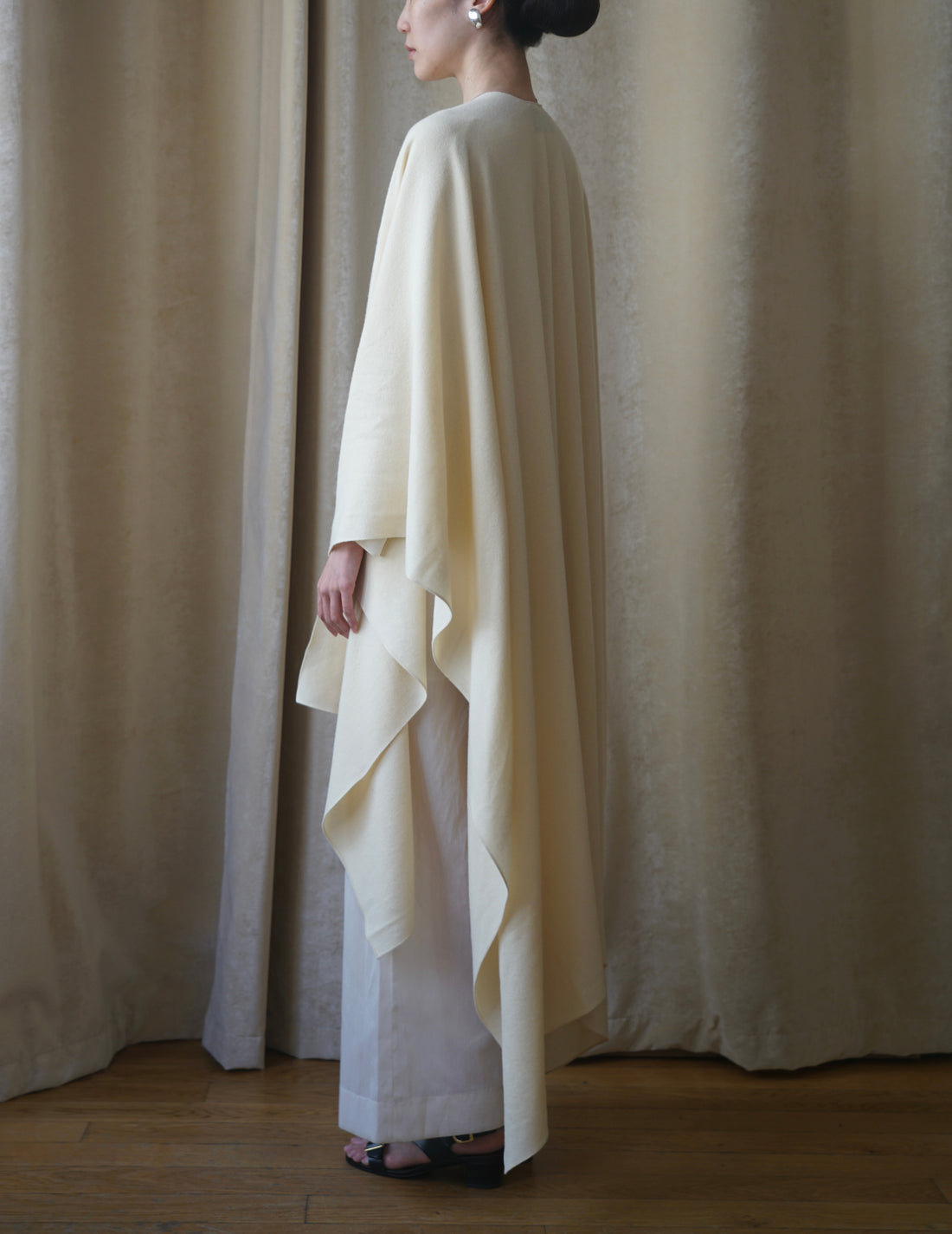 CORTANA | JACKIE PONCHO・IVORY