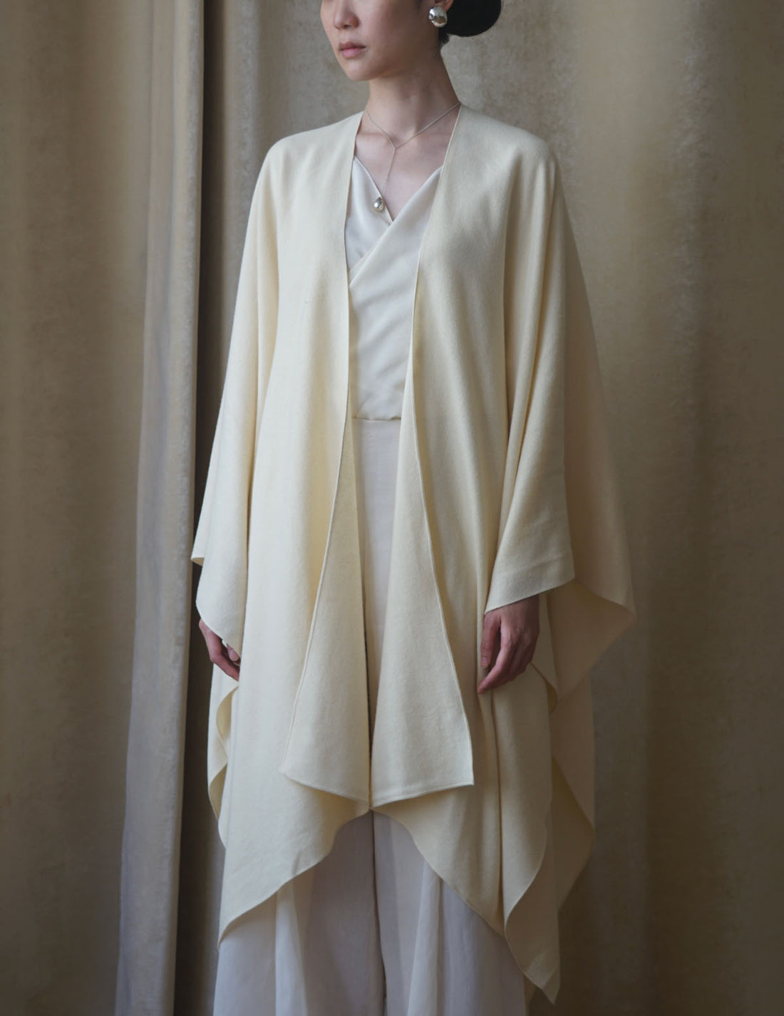 CORTANA | JACKIE PONCHO・IVORY