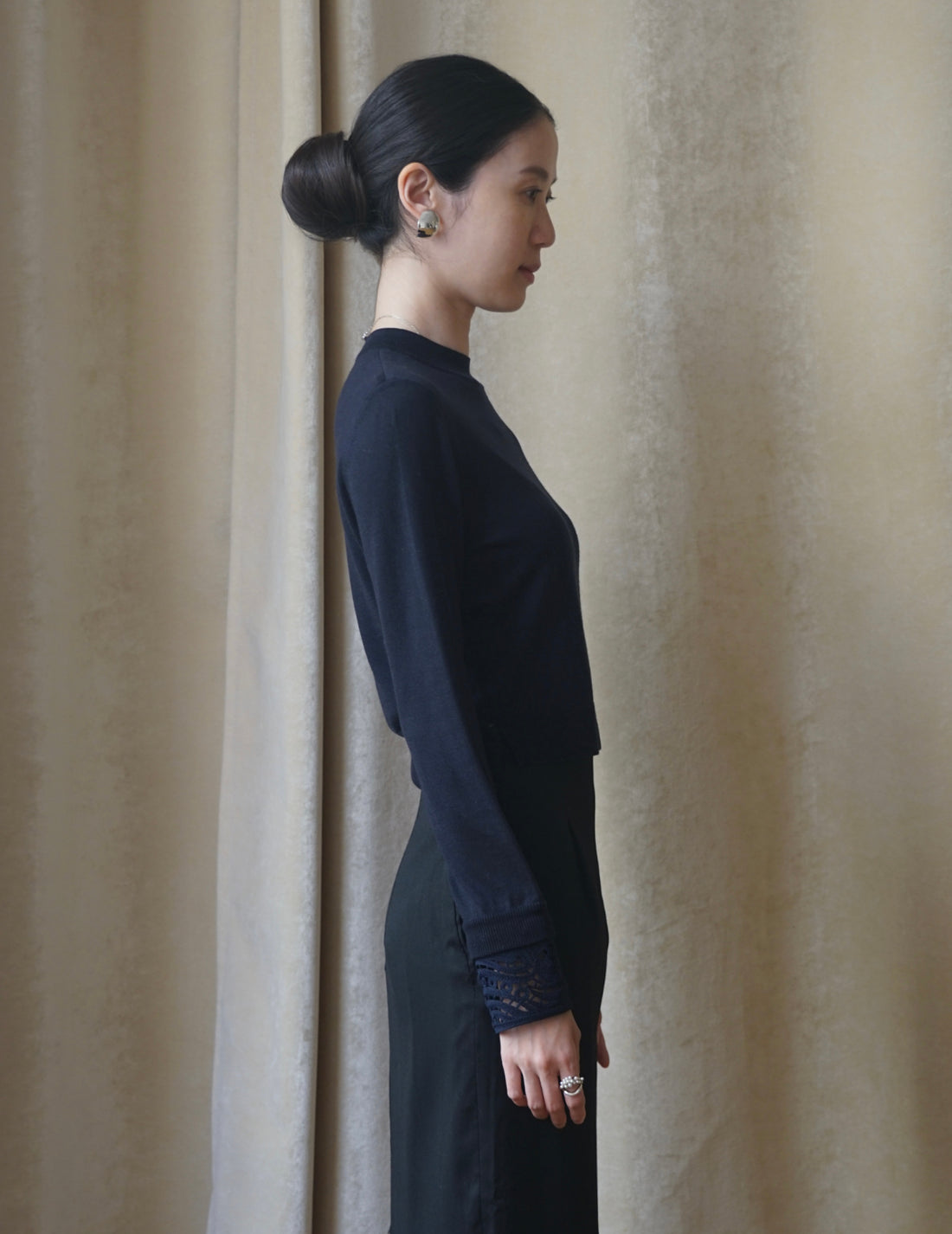 Haut tricoté à poignets brodés amovibles - Bleu marine 