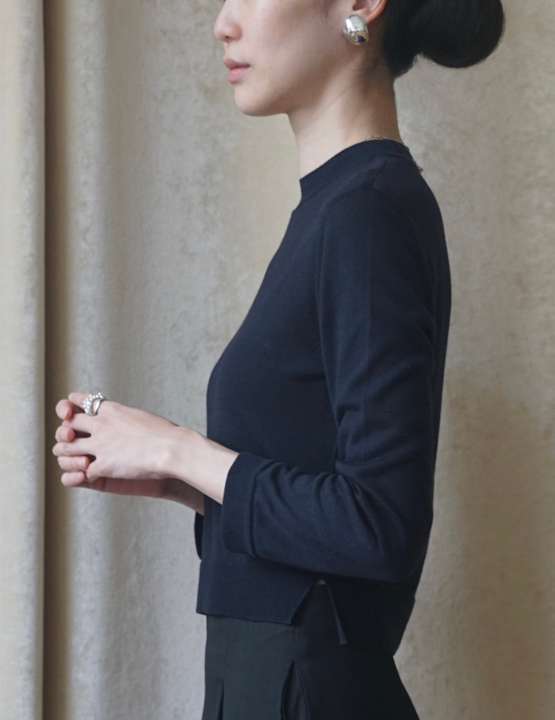 Haut tricoté à poignets brodés amovibles - Bleu marine 