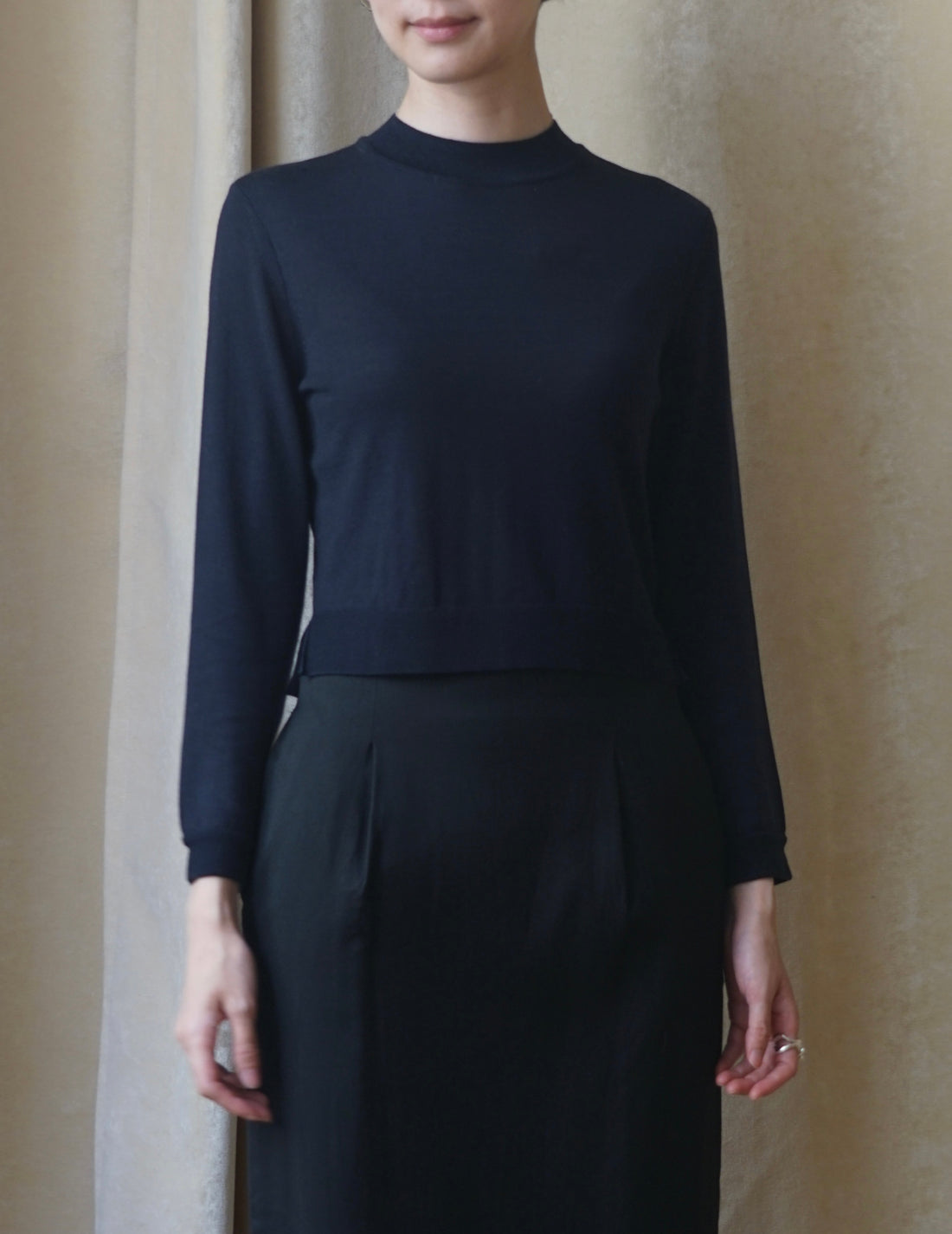 Haut tricoté à poignets brodés amovibles - Bleu marine 