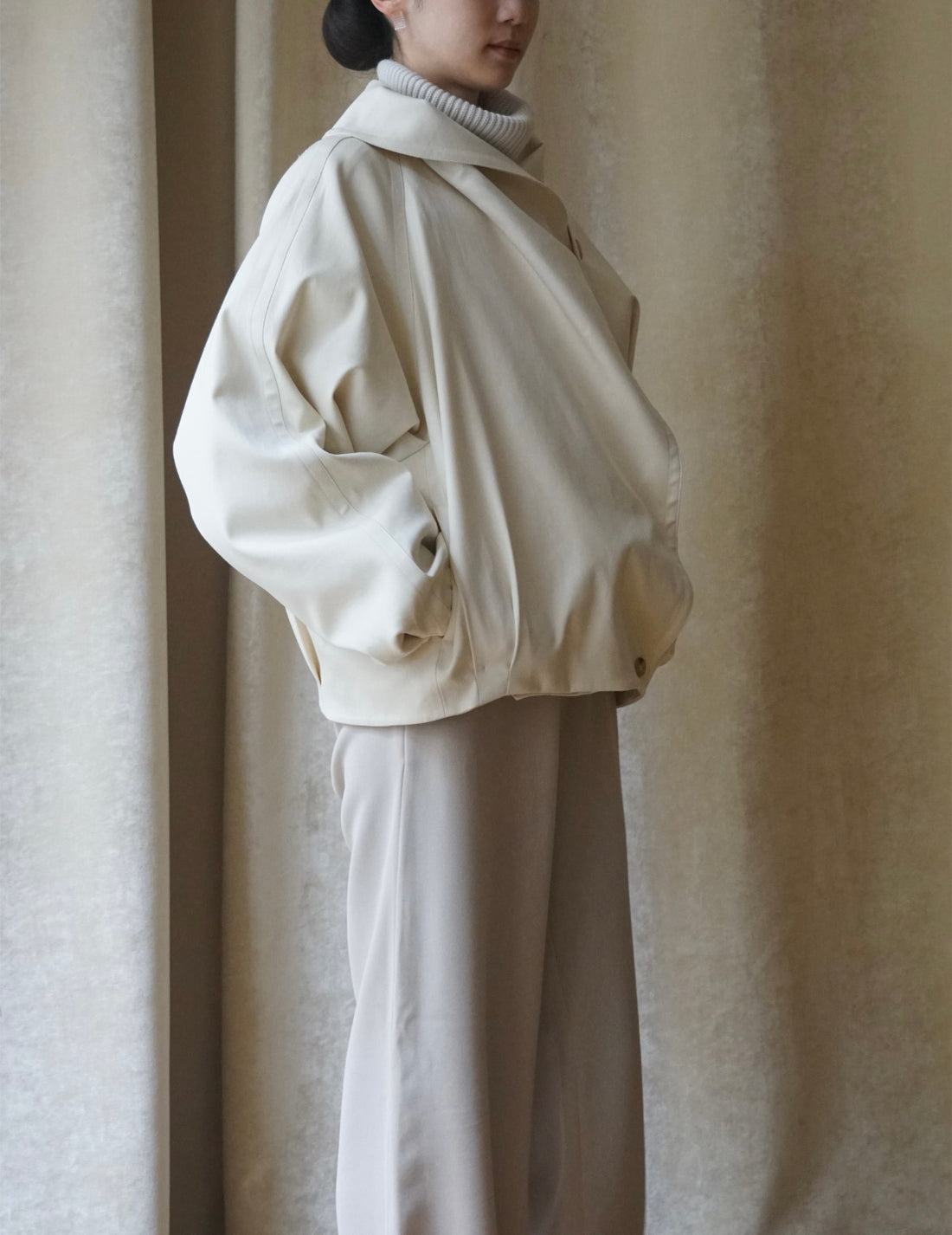 Veste courte à col drapé