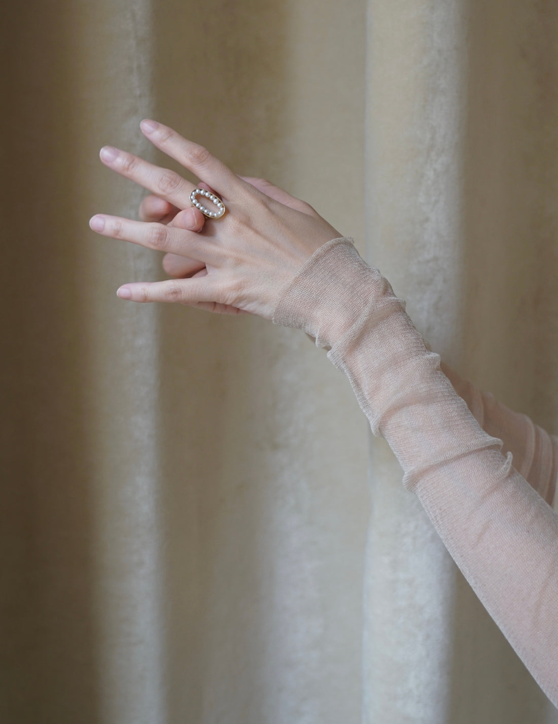 Haut en tulle de soie T De Tul・Beige