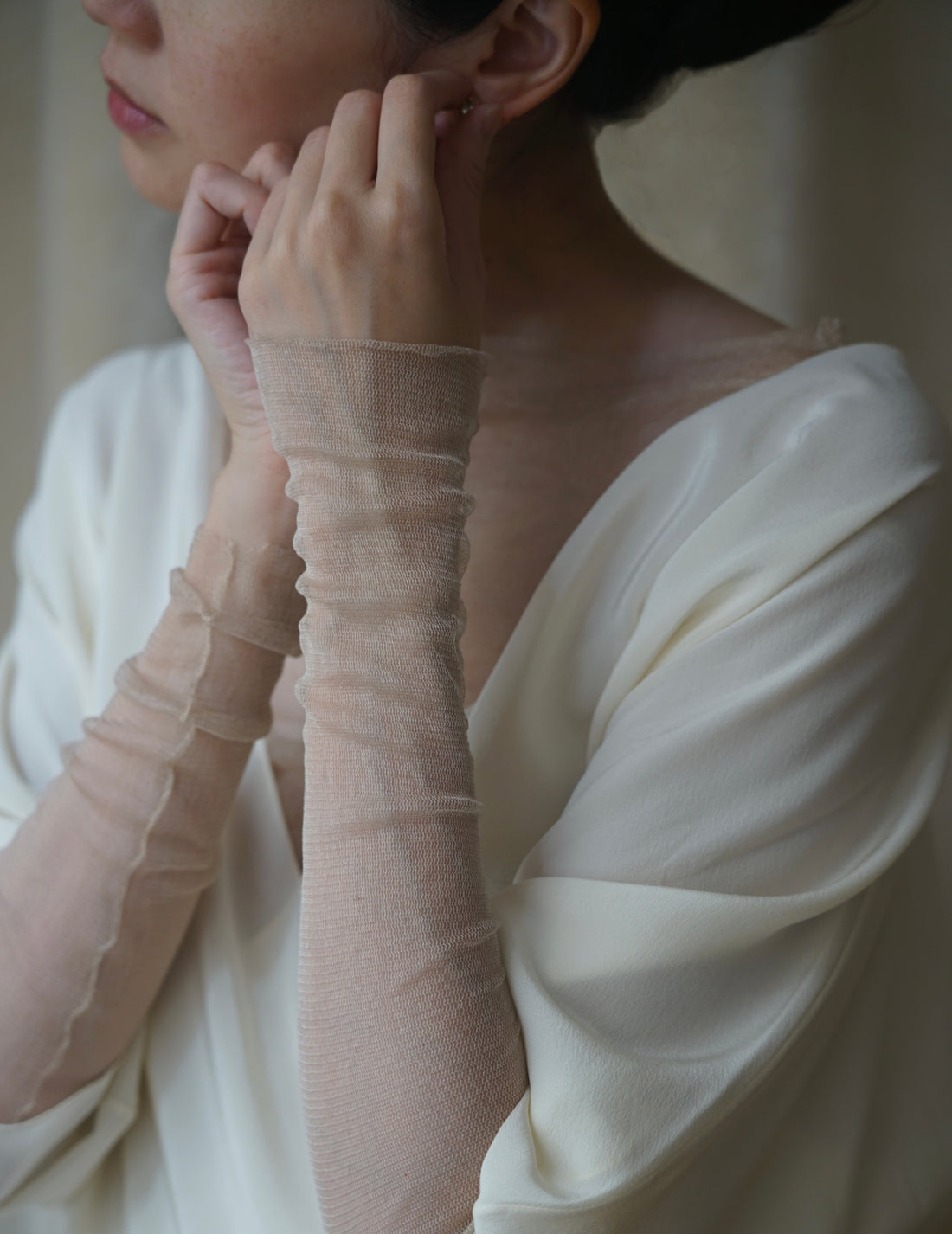 Haut en tulle de soie T De Tul・Beige