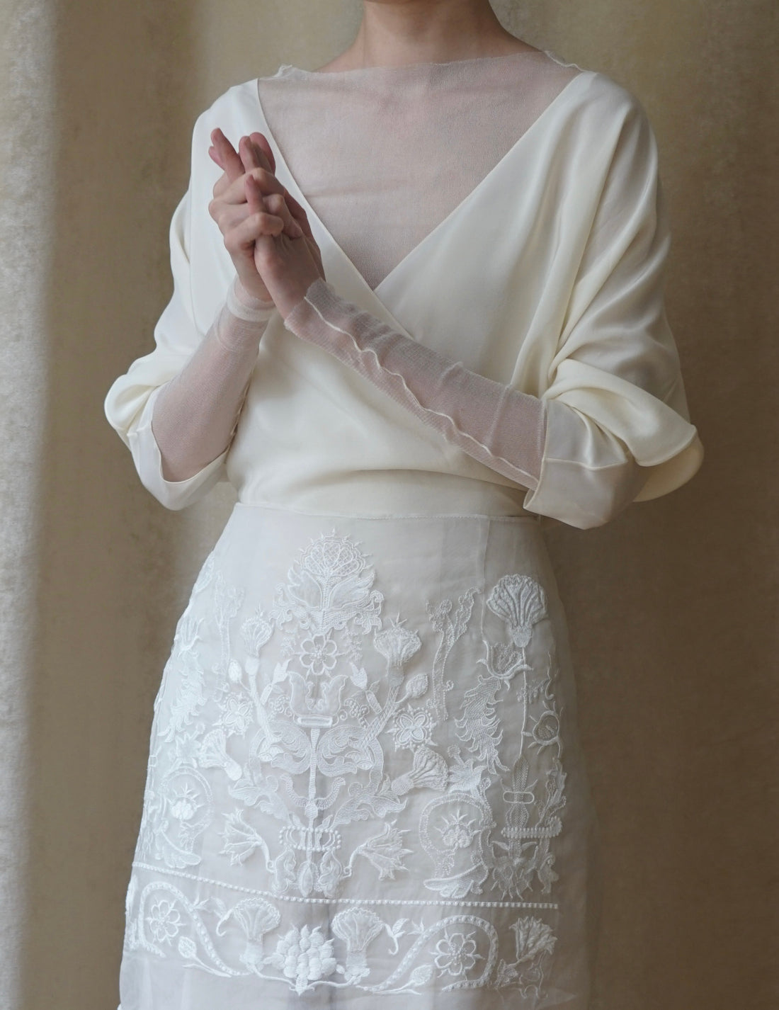 Haut en tulle de soie T De Tul・Ivoire