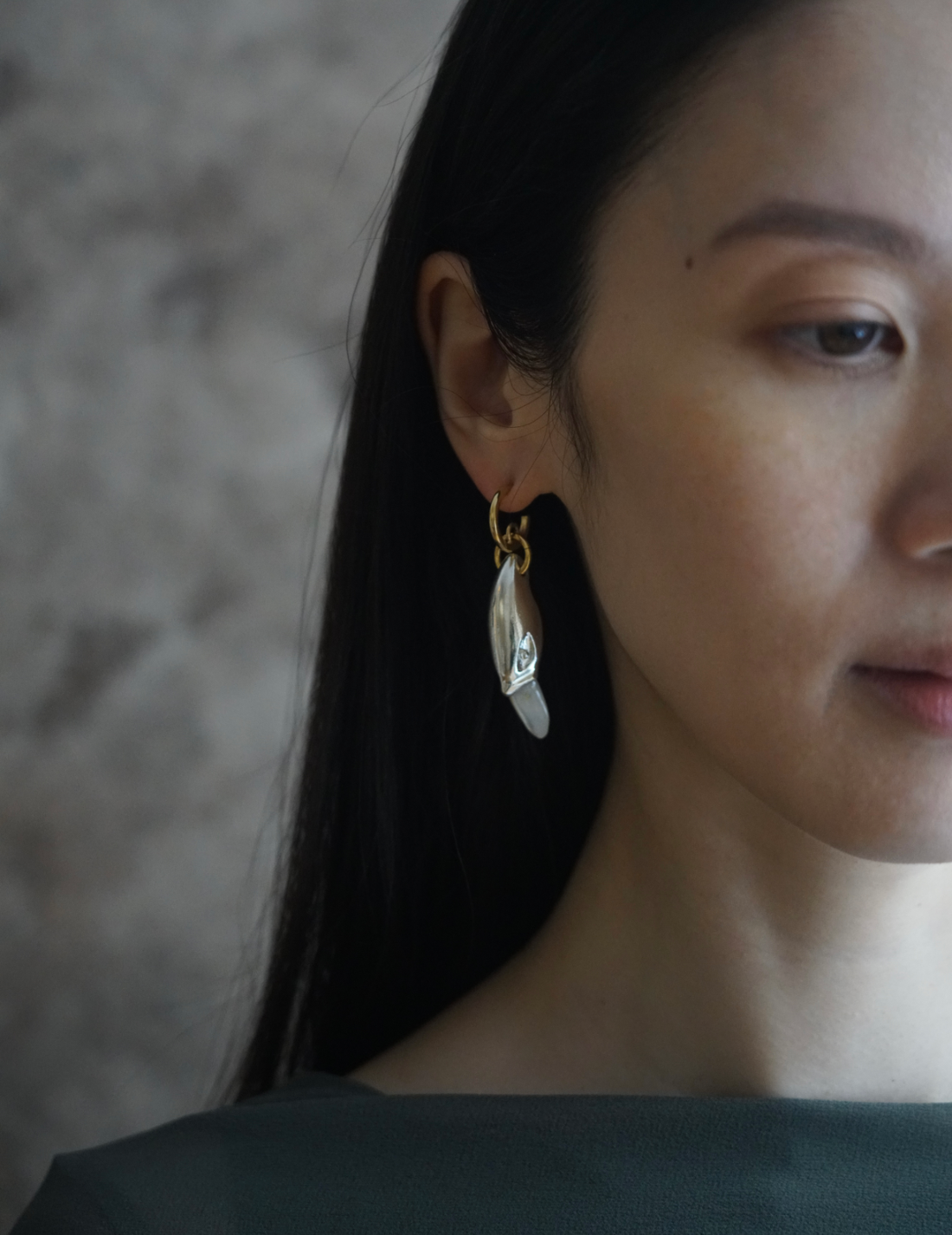 BEATRIZ PALACIOS | Silver Swan Earrings - Single