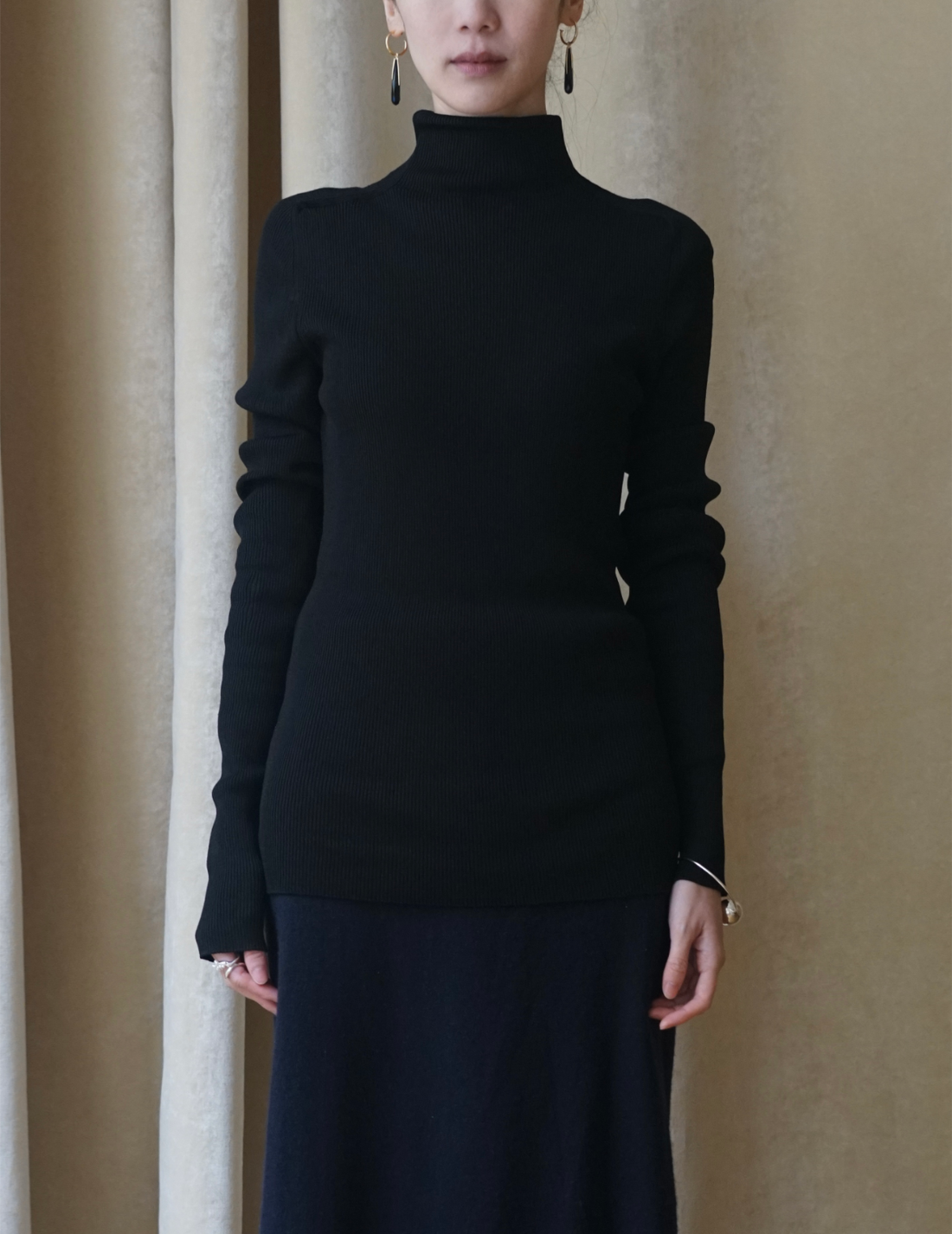 Haut en tricot côtelé à col montant