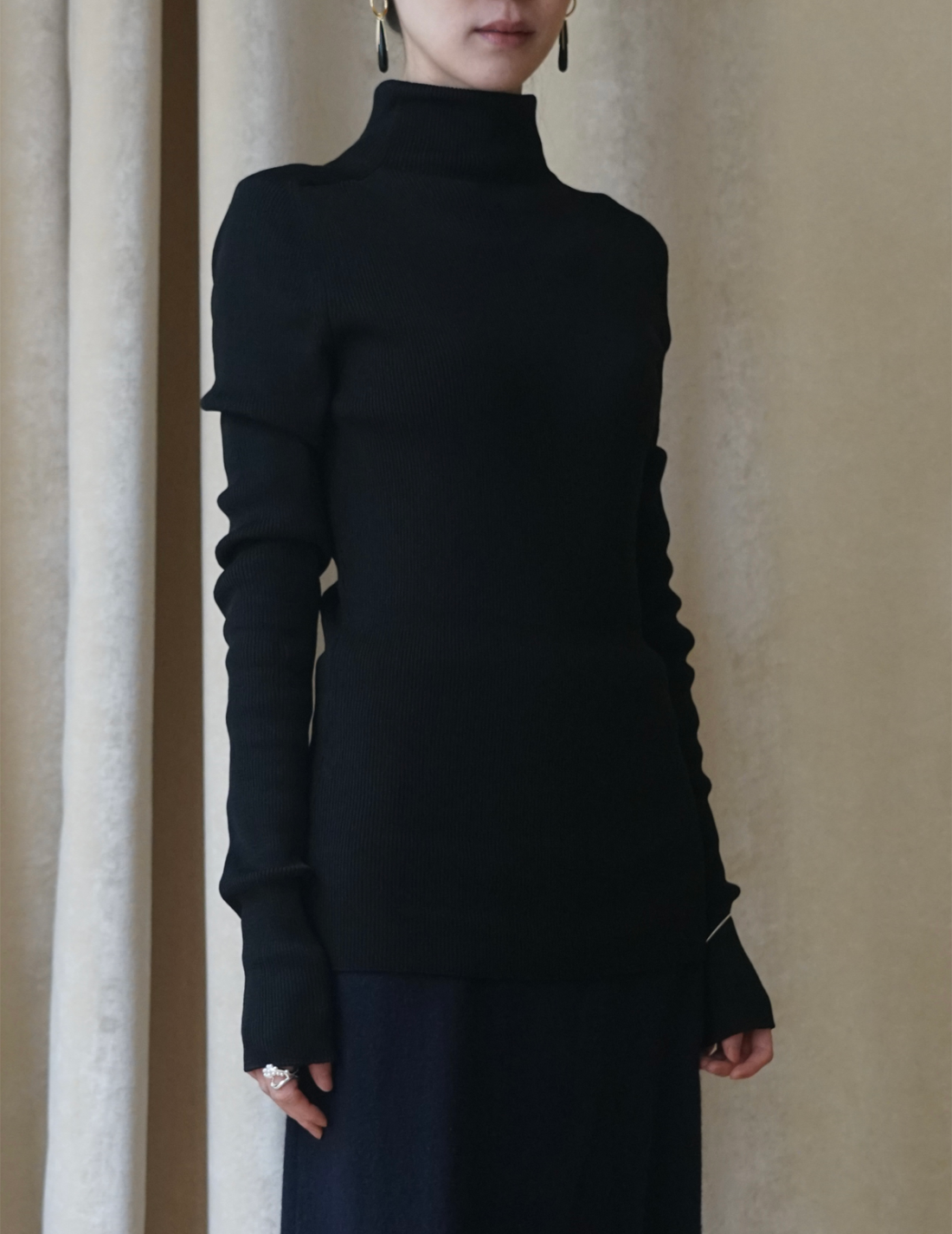 Haut en tricot côtelé à col montant