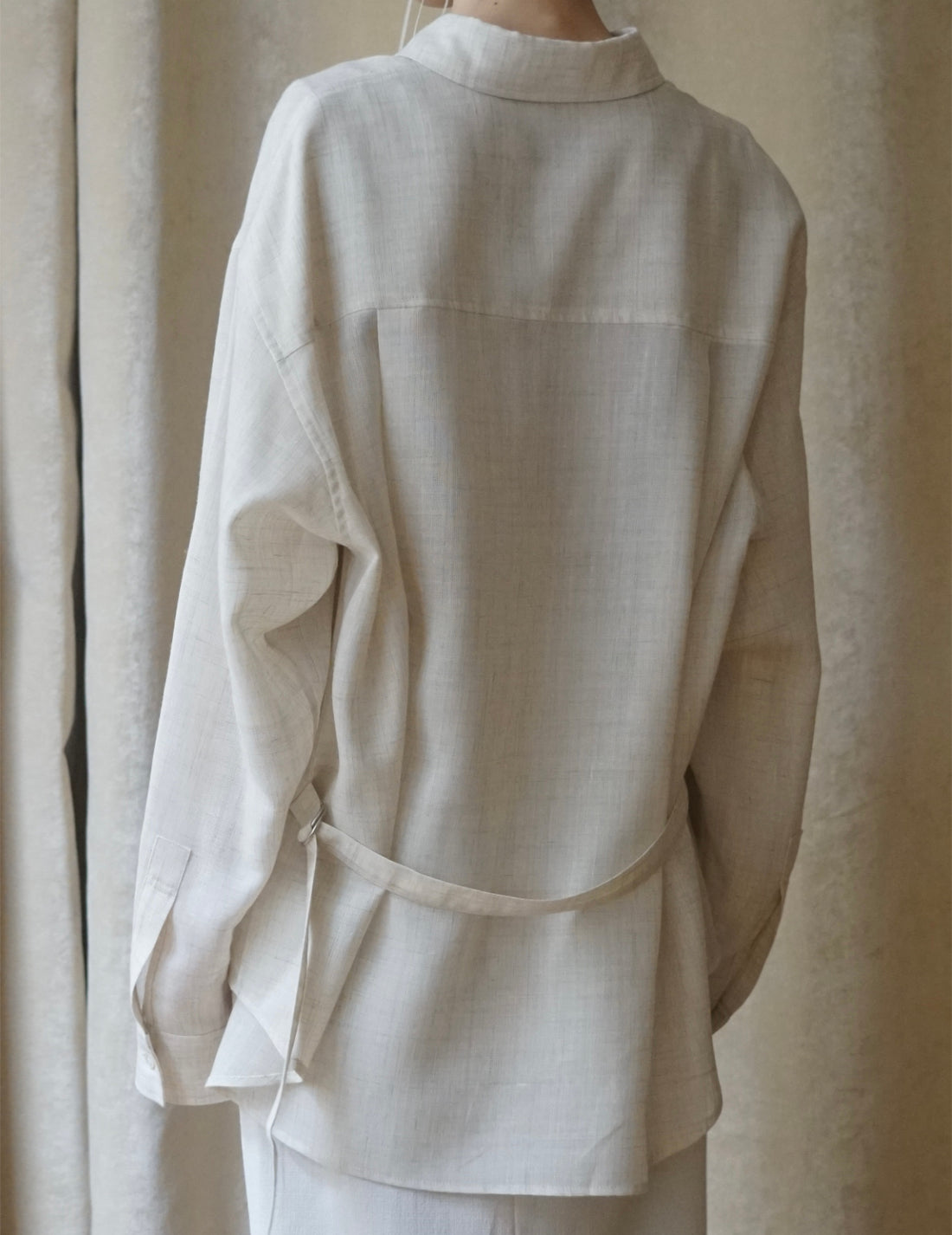 Chemise en lin avec ceinture