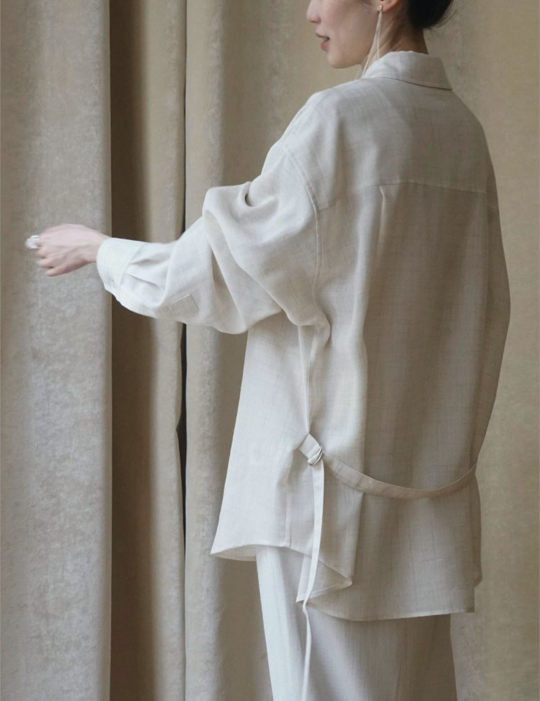 Chemise en lin avec ceinture