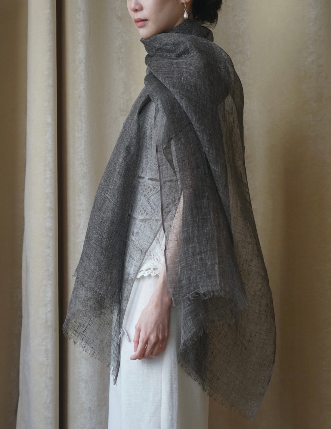 Khadi & Co | Gauze Shawl In Linen・Wood