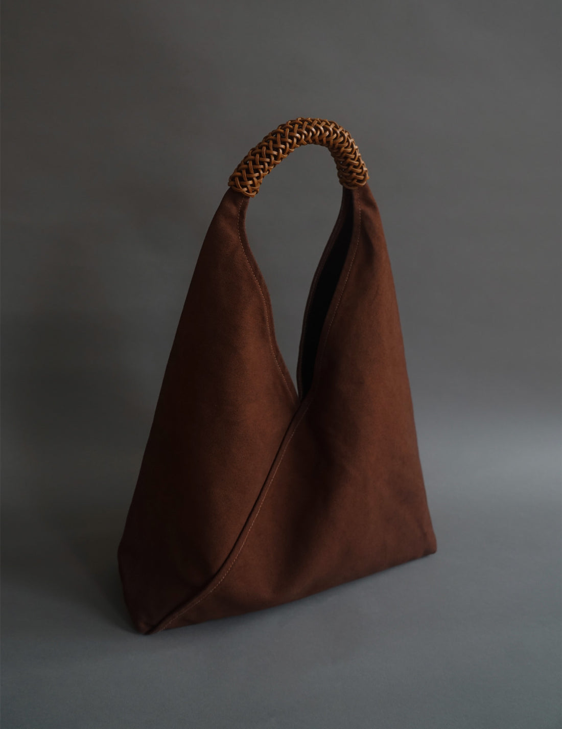 KAMARO’AN | Woven Triangle Bag - Dawn - L