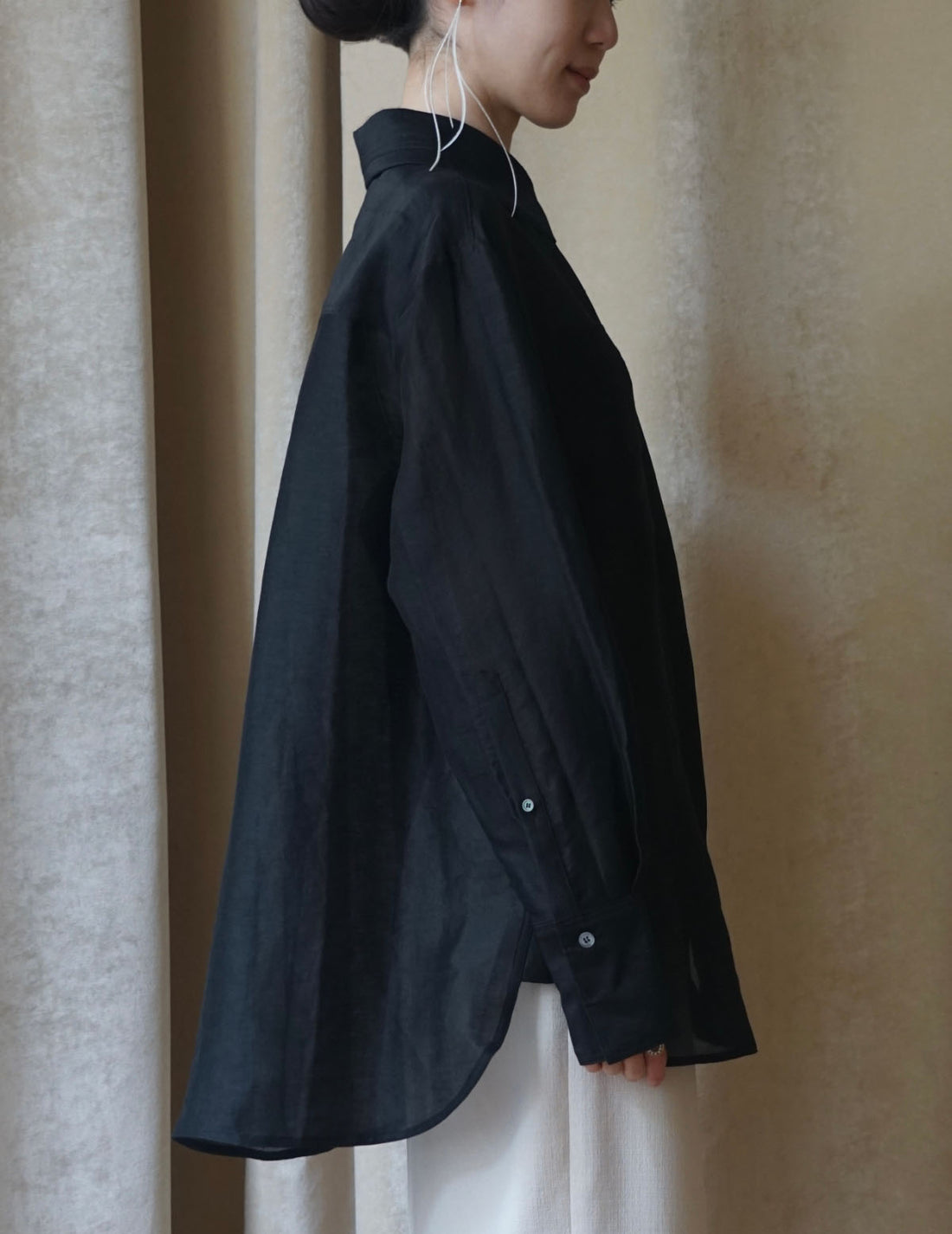 Mark Kenly Domino Tan | Sira Shirt - Black