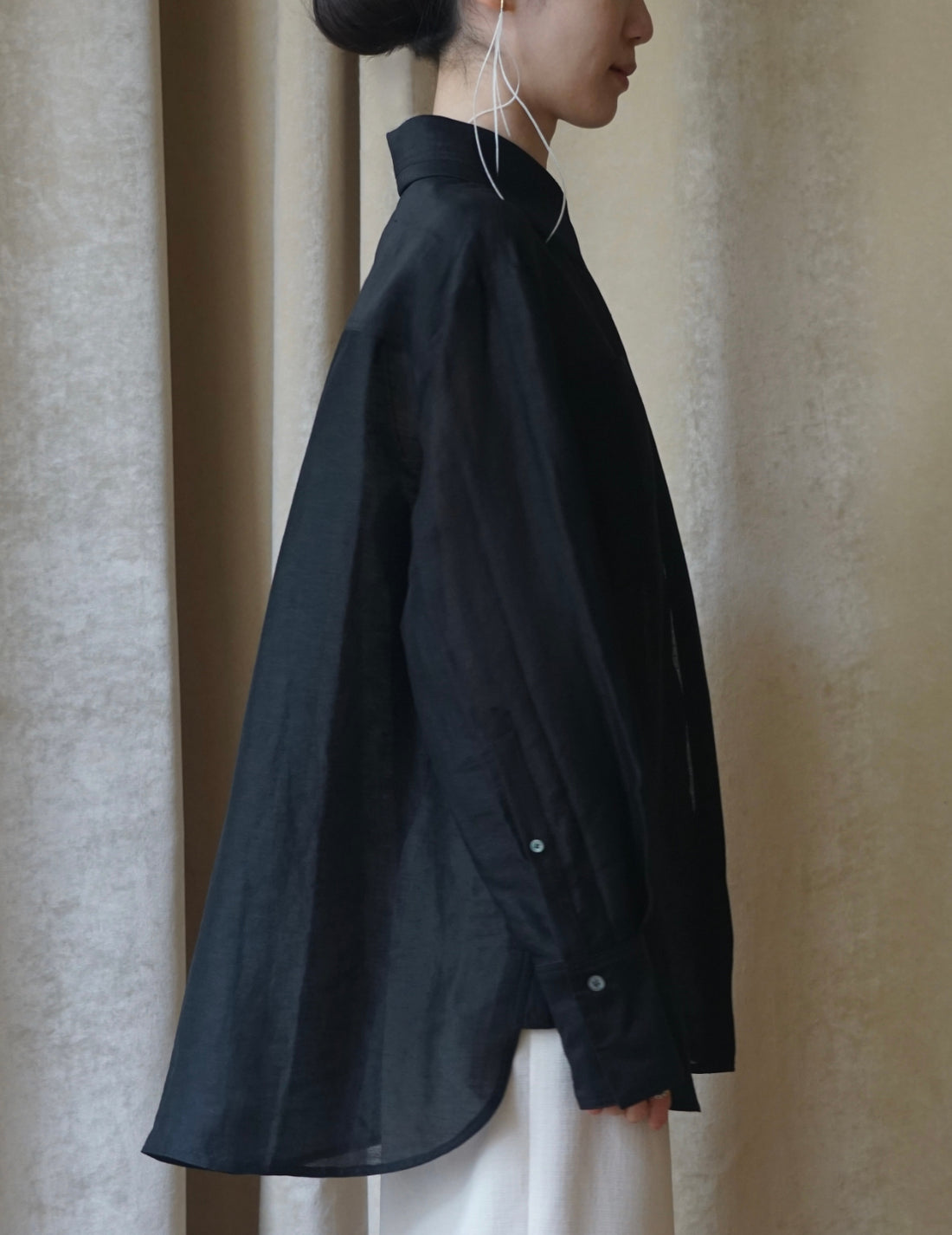 Mark Kenly Domino Tan | Sira Shirt - Black