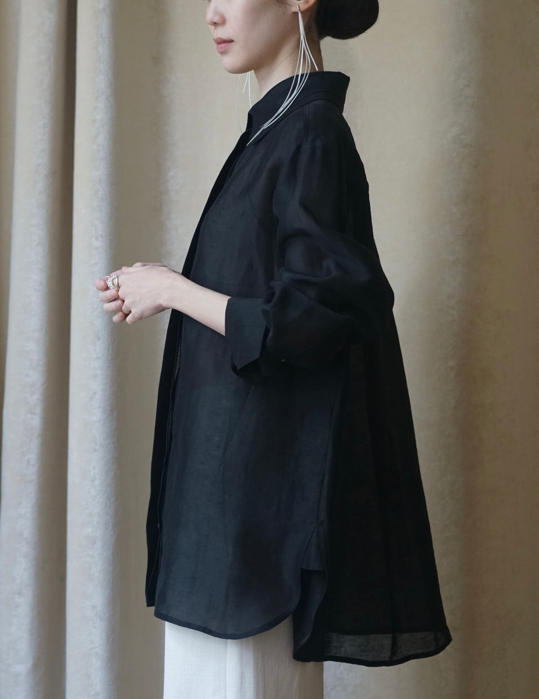 Mark Kenly Domino Tan | Sira Shirt - Black