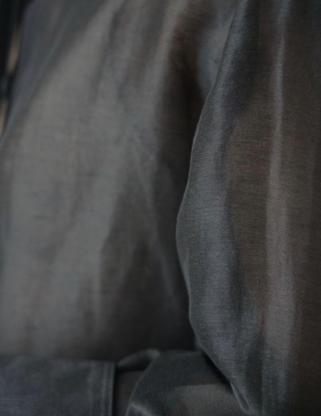 Mark Kenly Domino Tan | Sira Shirt - Black