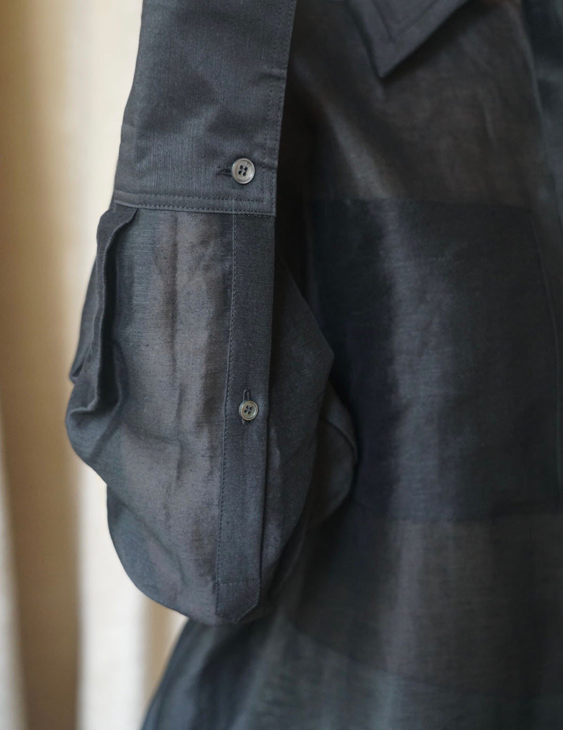 Mark Kenly Domino Tan | Sira Shirt - Black