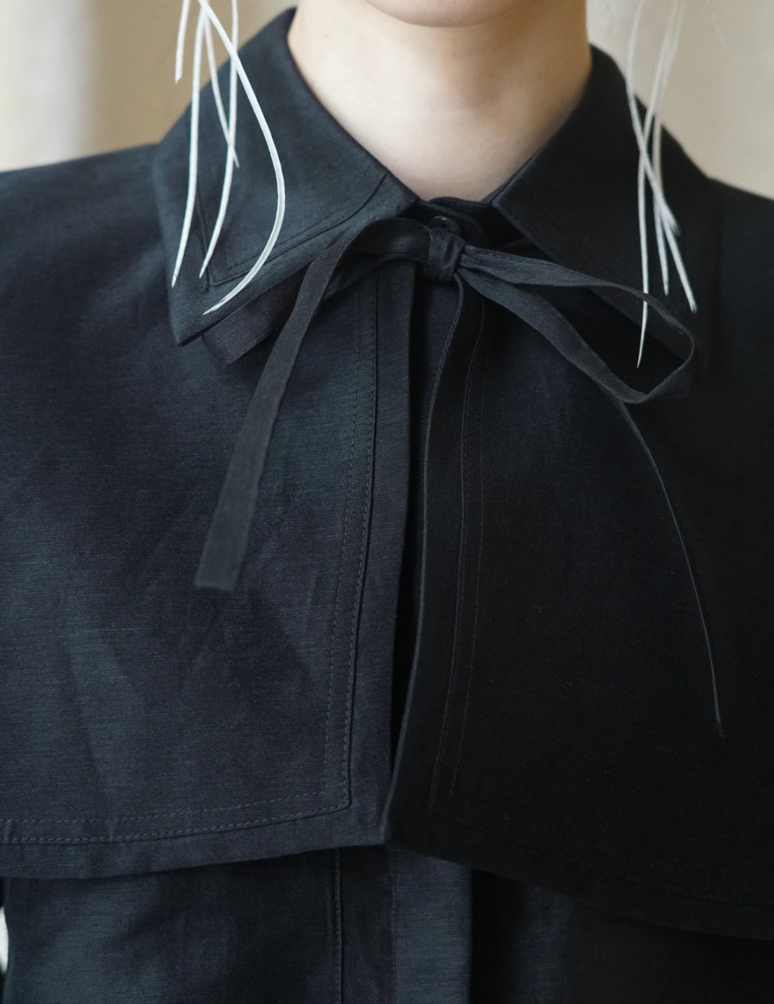 Mark Kenly Domino Tan | Audrey Collar・Black