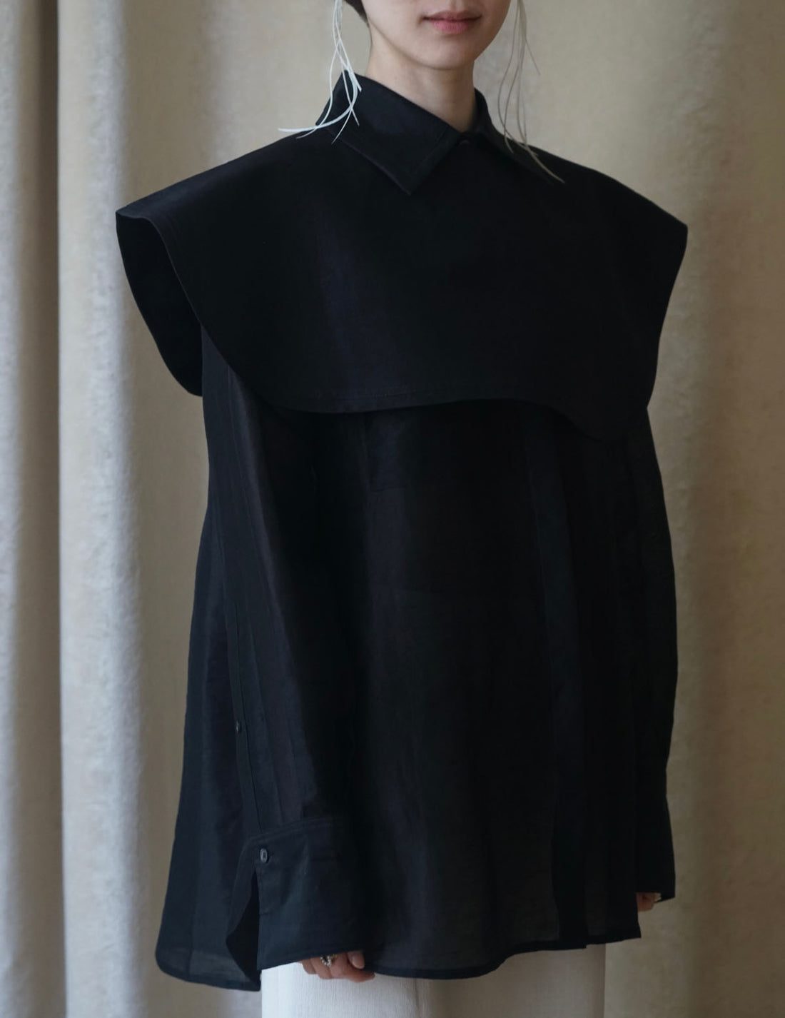 Mark Kenly Domino Tan | Audrey Collar・Black